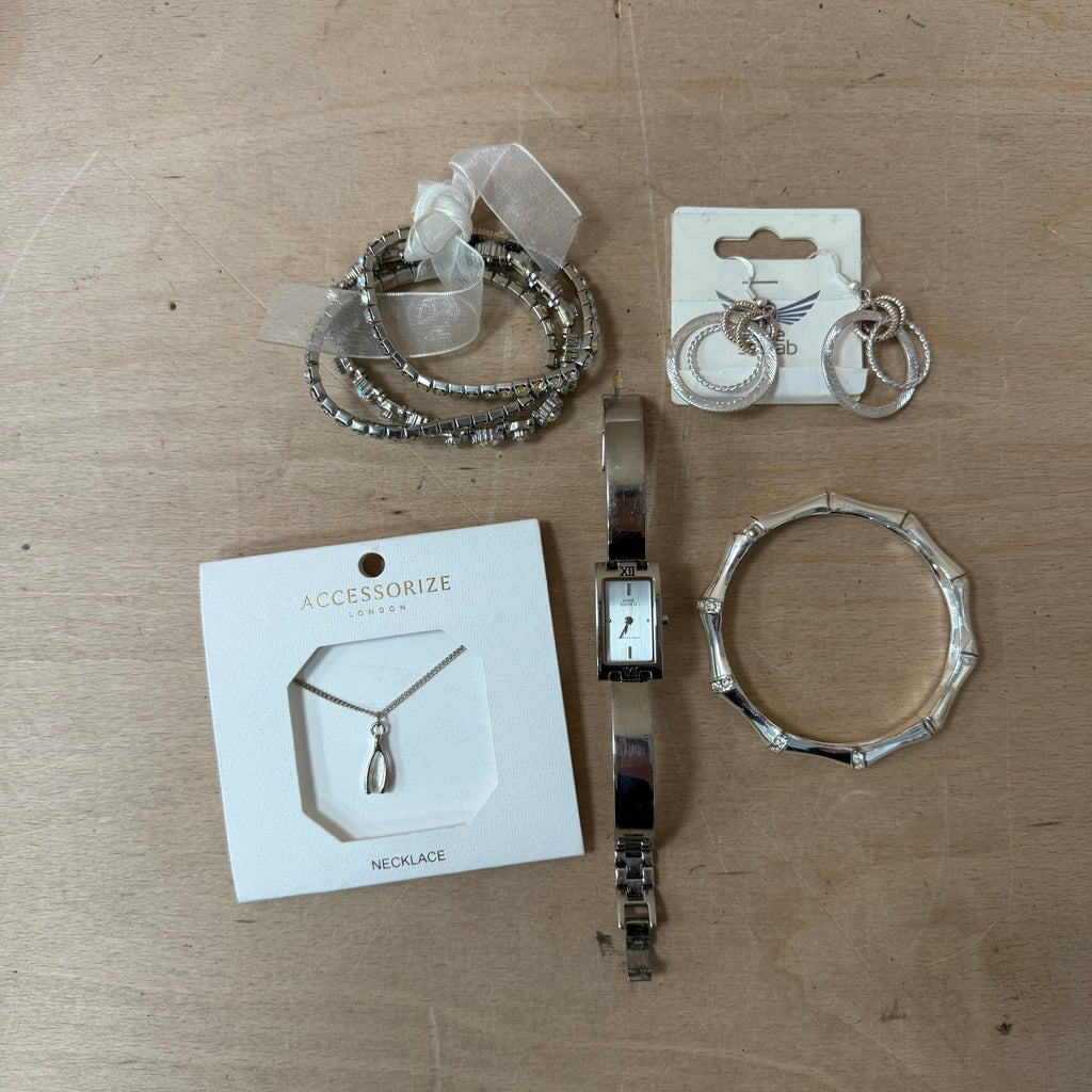 'Silver' jewellery bundle ladies