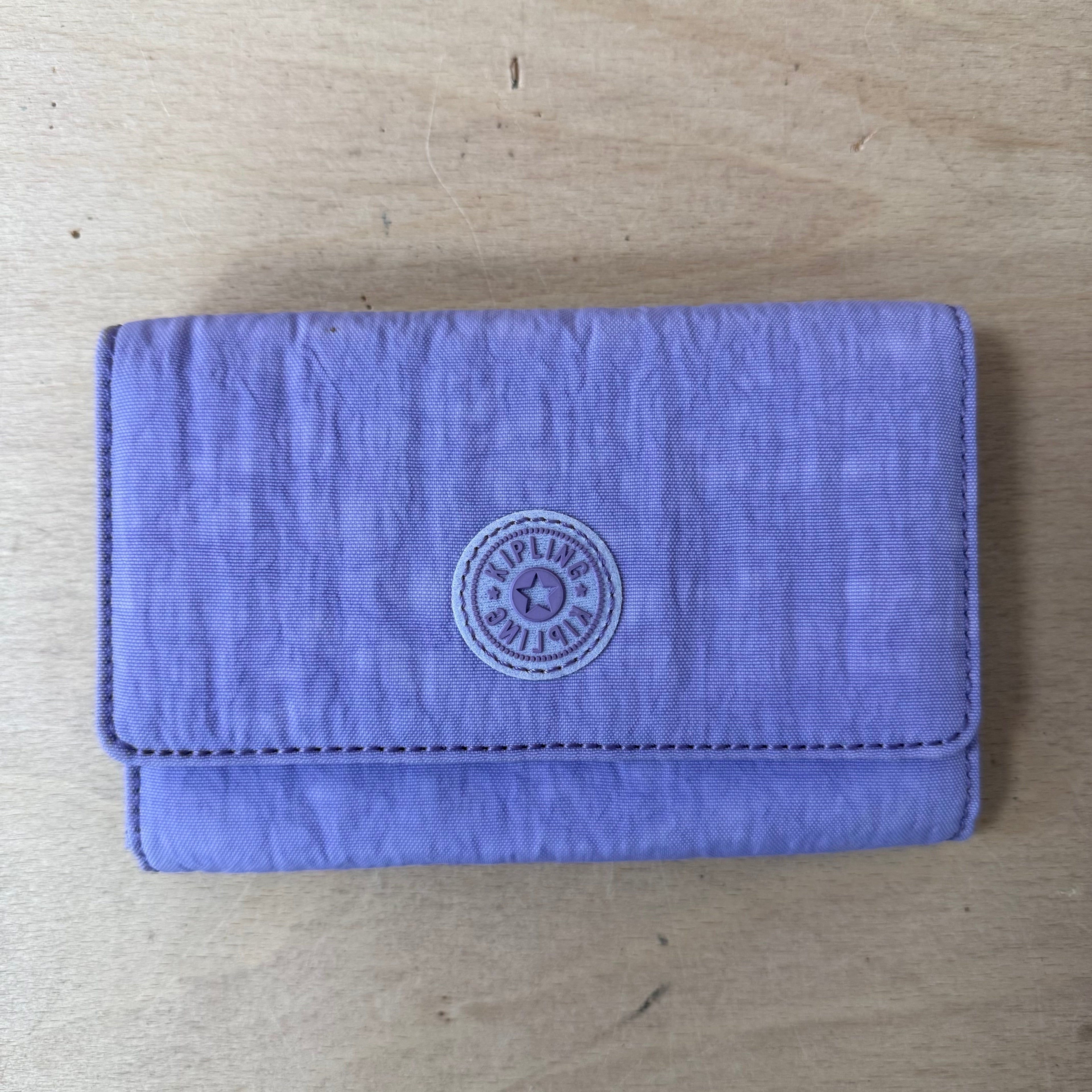 Kipling lilac purse with popper closure