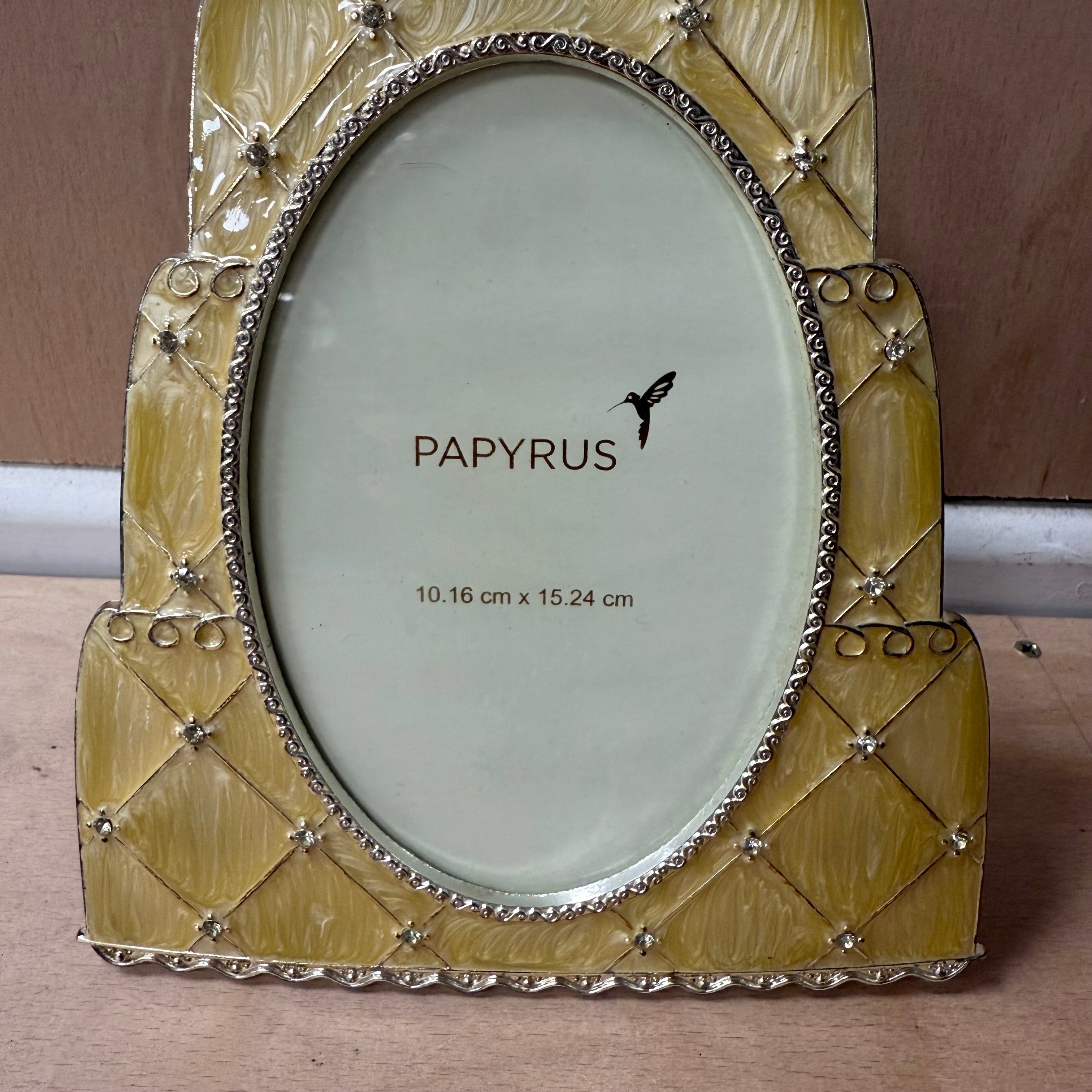 Papyrus pearl like wedding photo frame