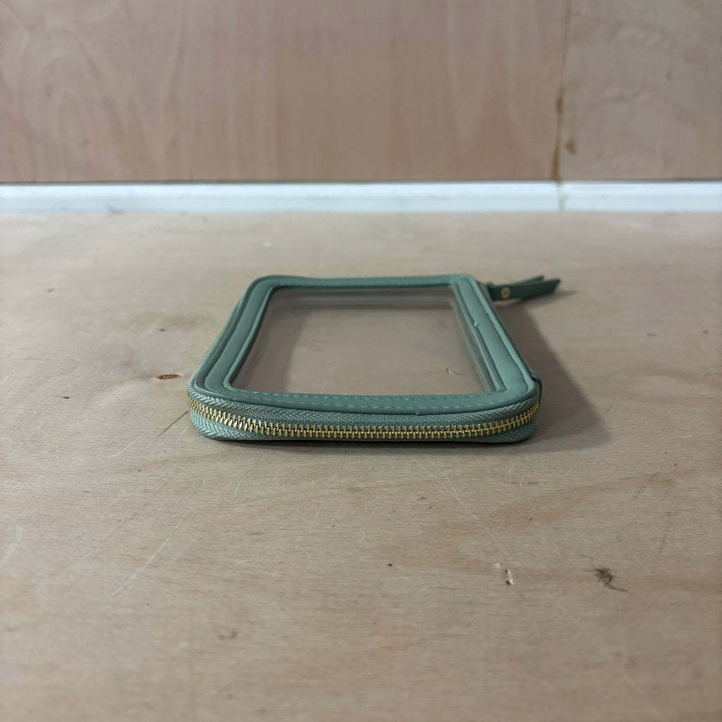 Stackers wave wash bag in wave green