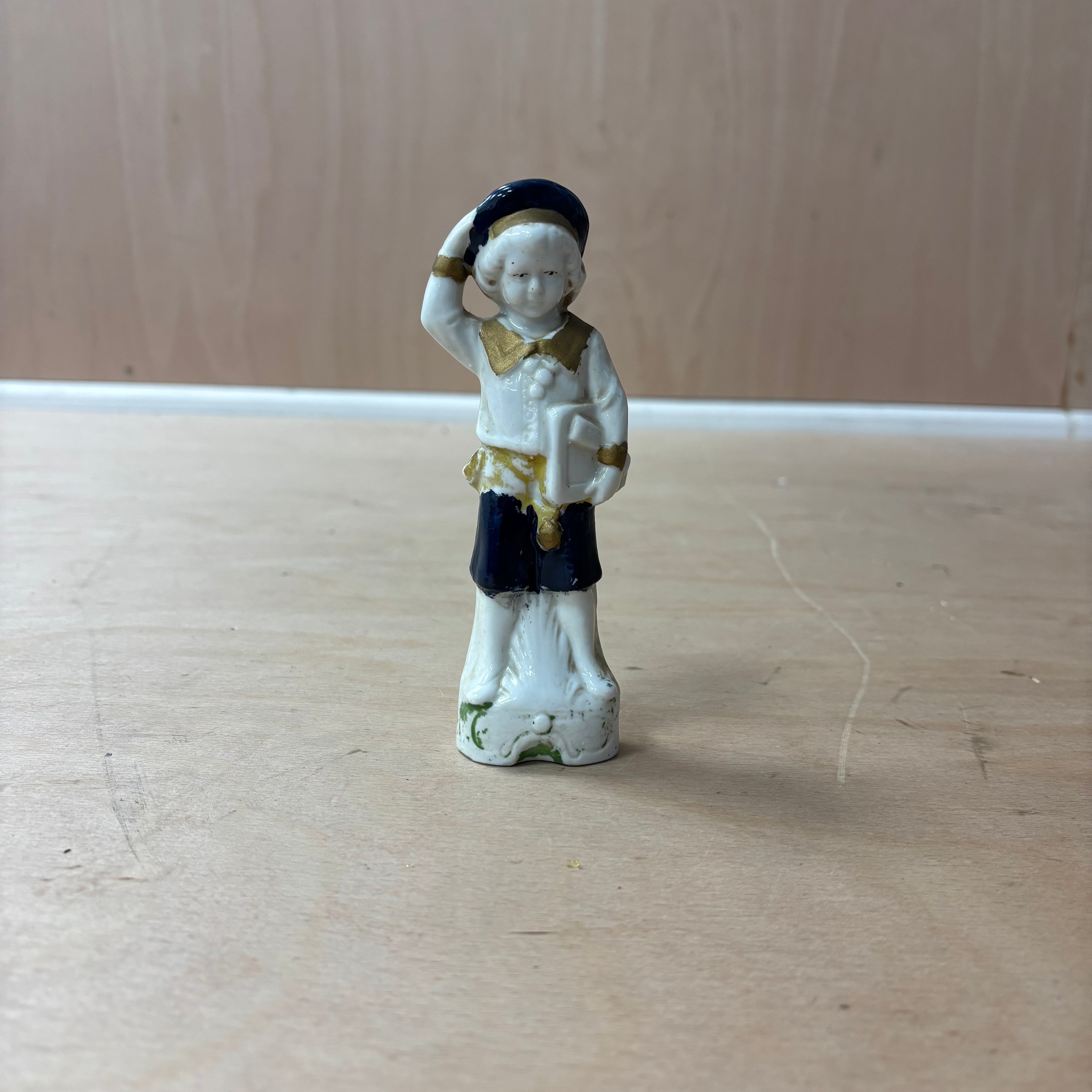 Ceramic vintage statue bundle