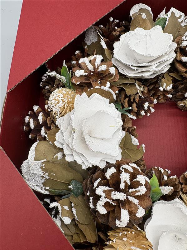 Christmas wreath white boxed