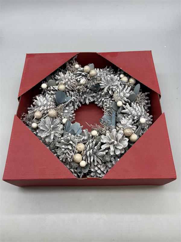 Christmas wreath boxed sage & white