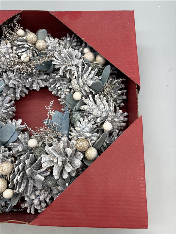Christmas wreath boxed sage & white