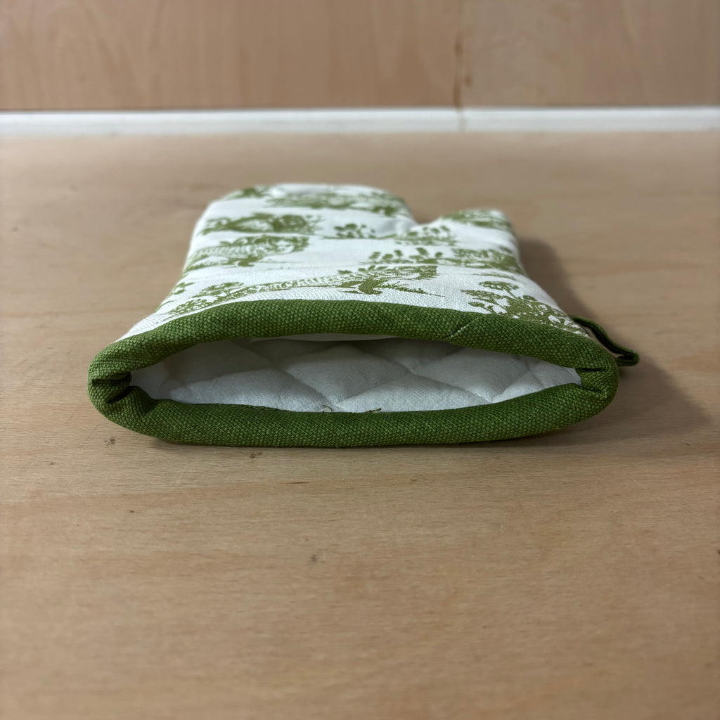 Woodland forest oven glove