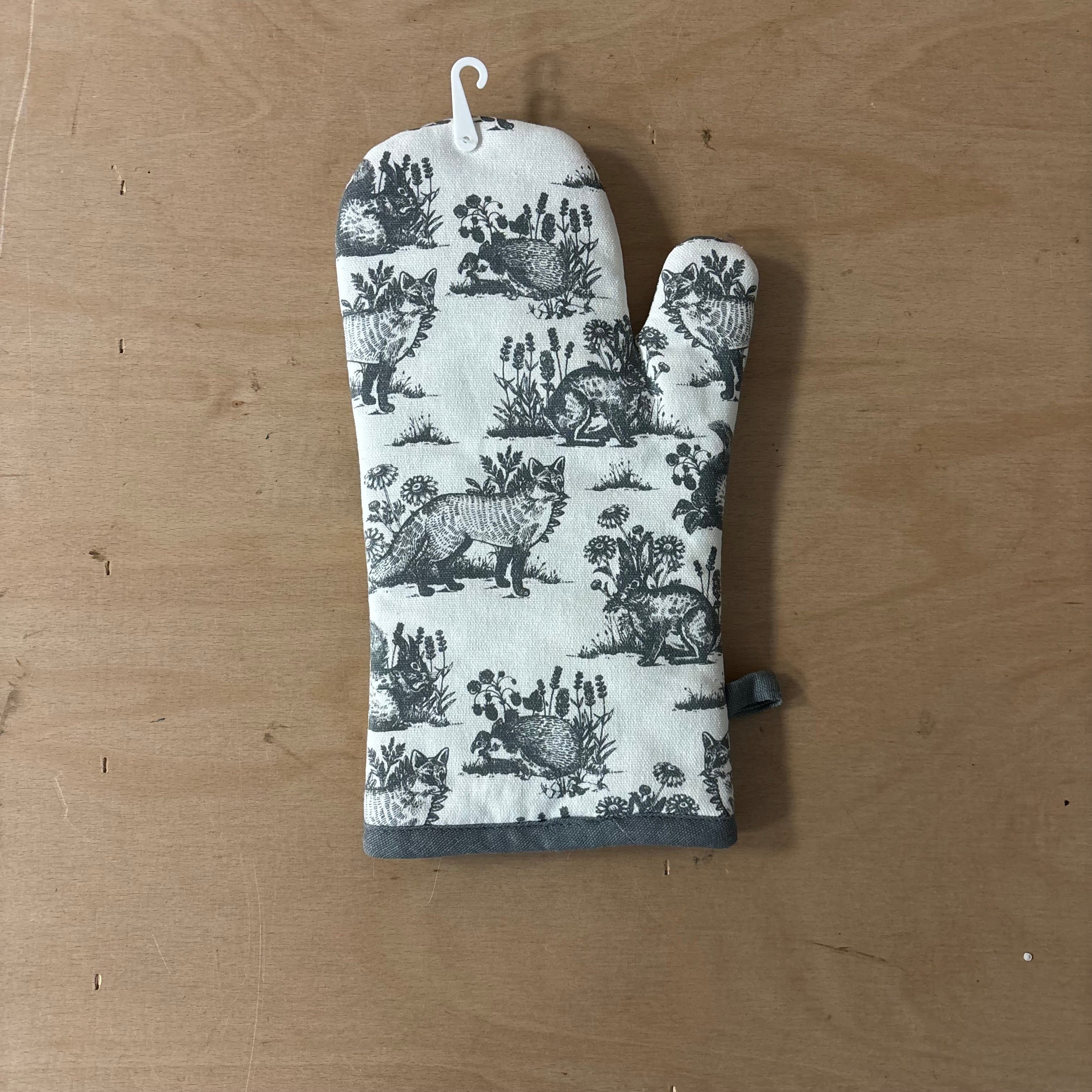 Woodland forest oven glove