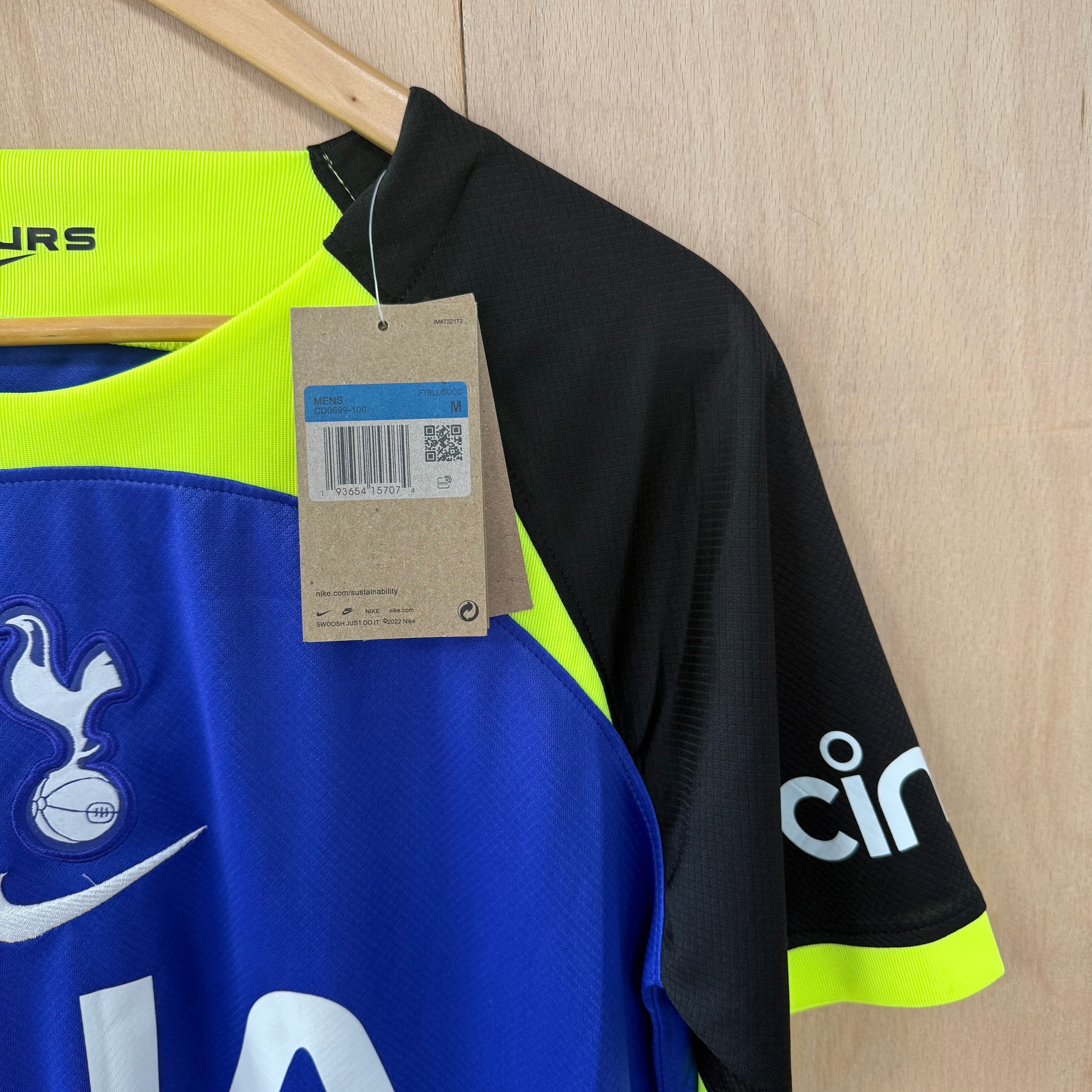 Tottenham hotspur nike 22/23 dri fit football shirt size medium