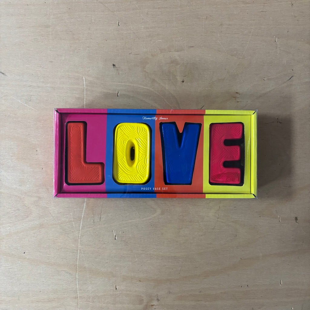 LOVE posey vase set