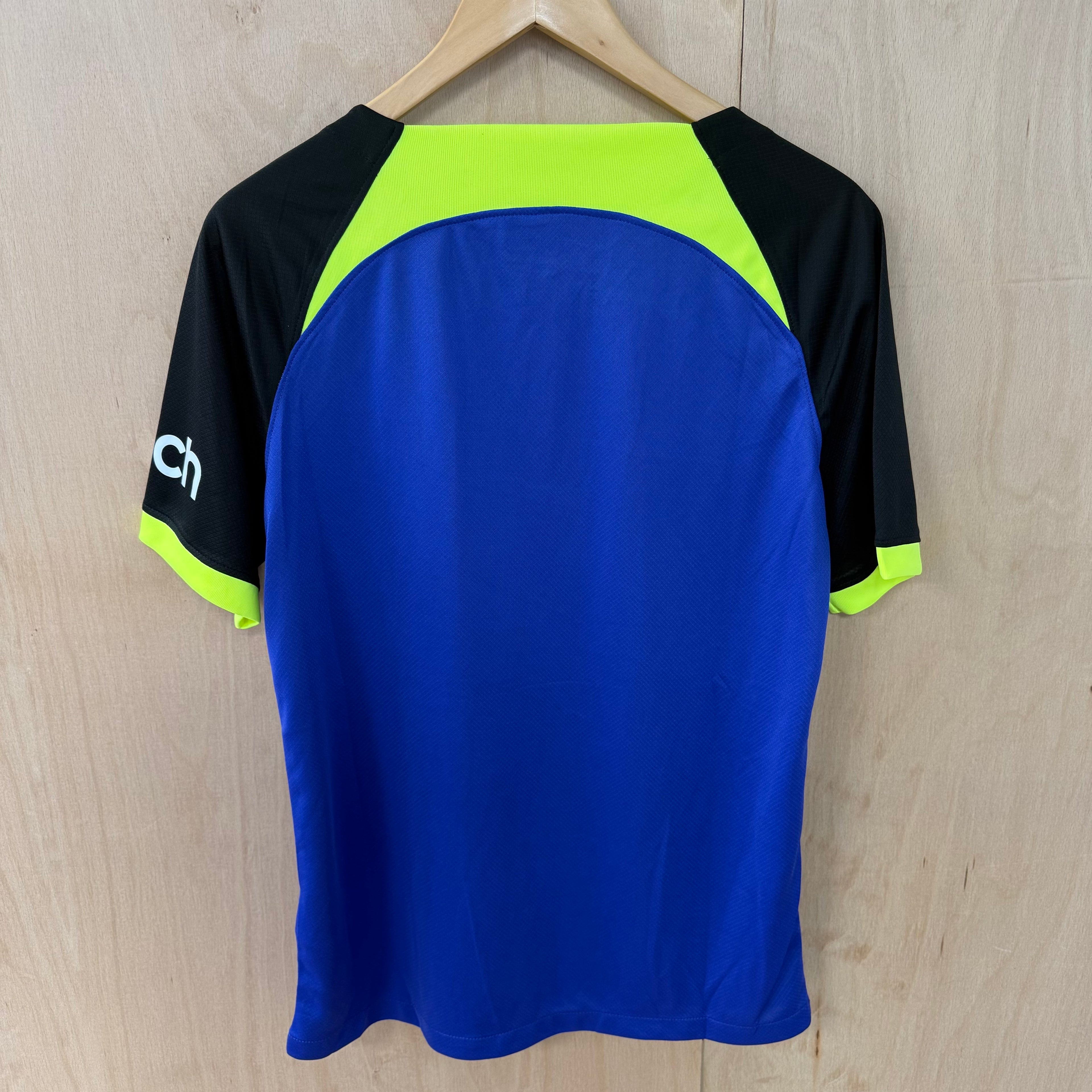 Tottenham hotspur nike 22/23 dri fit football shirt size medium