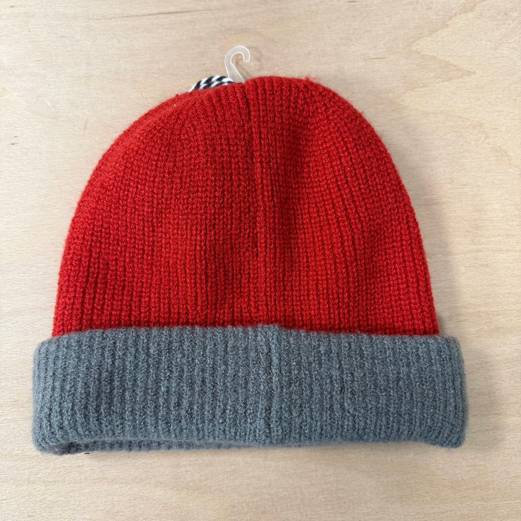 Weird fish men's beanie one size