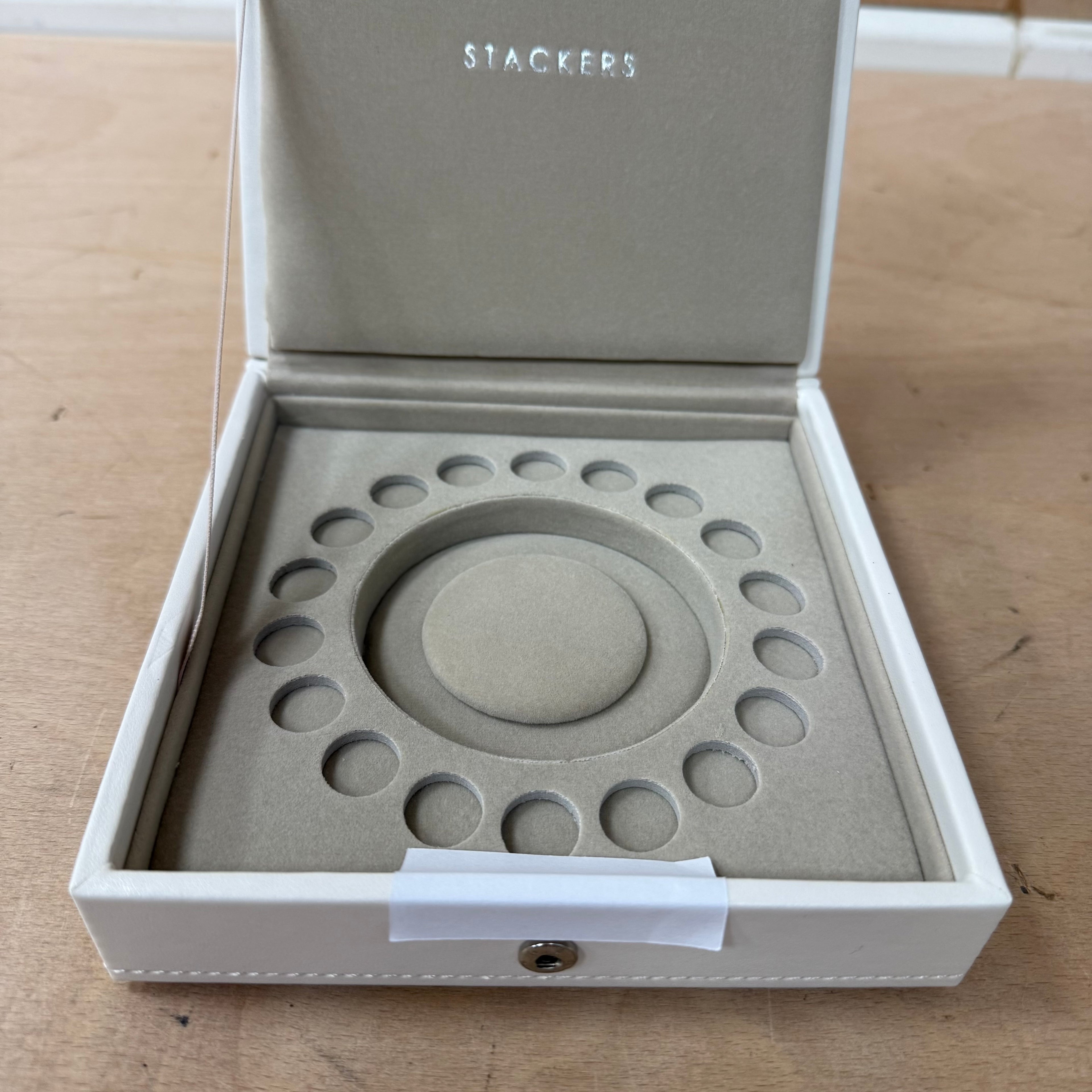 Stackers white leather charm bracelet travel jewellery organiser Xmas gift