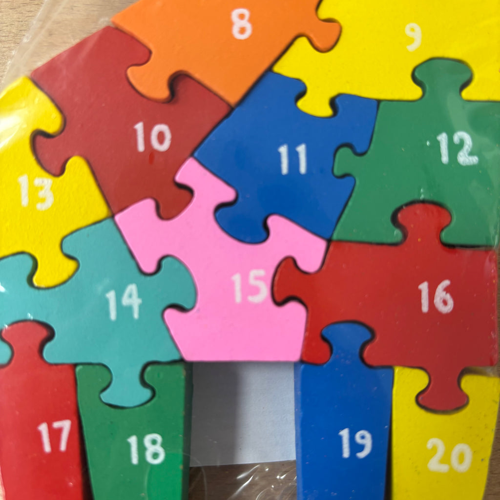 New colourful giraffe number puzzle for kids