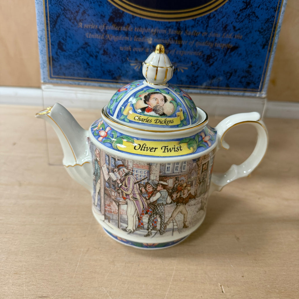 Sadler classic collection dickens teapots x2 boxed