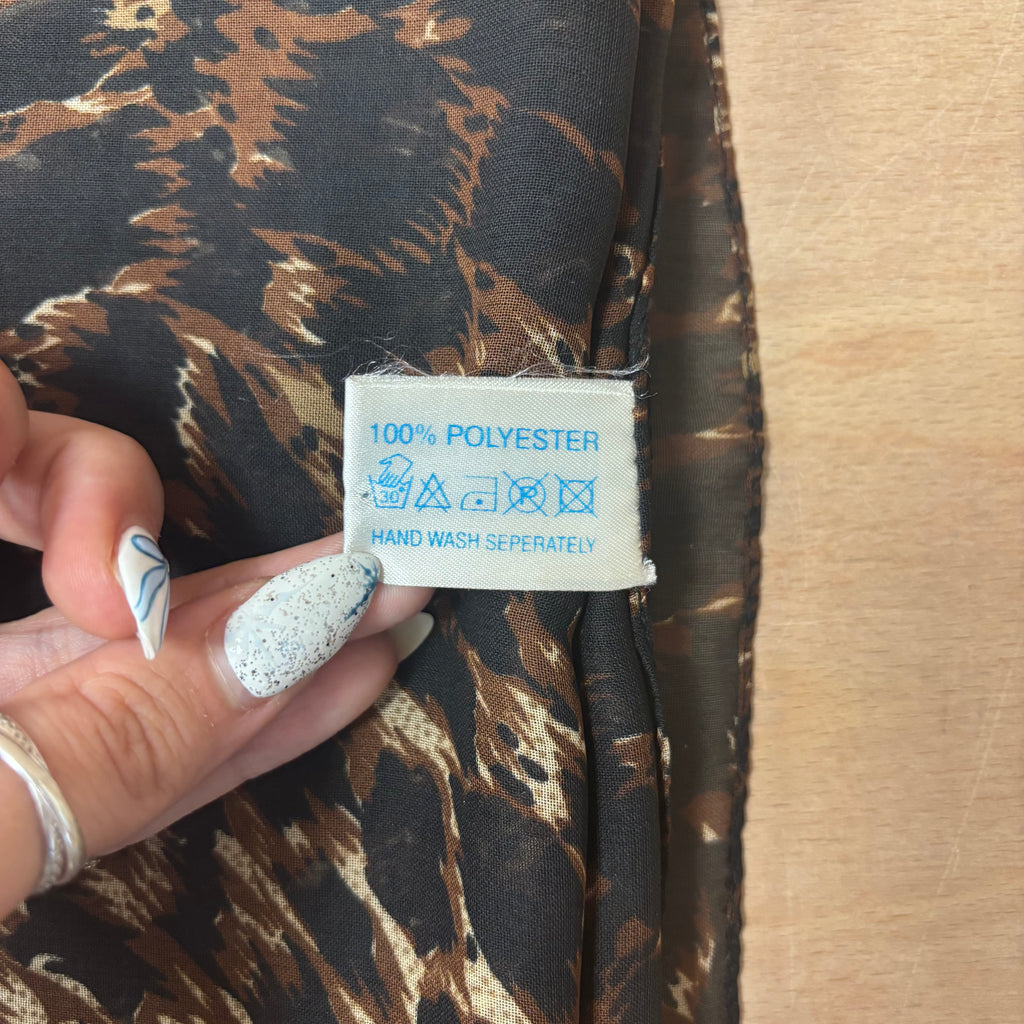 Vintage old label atmosphere animal print scarf