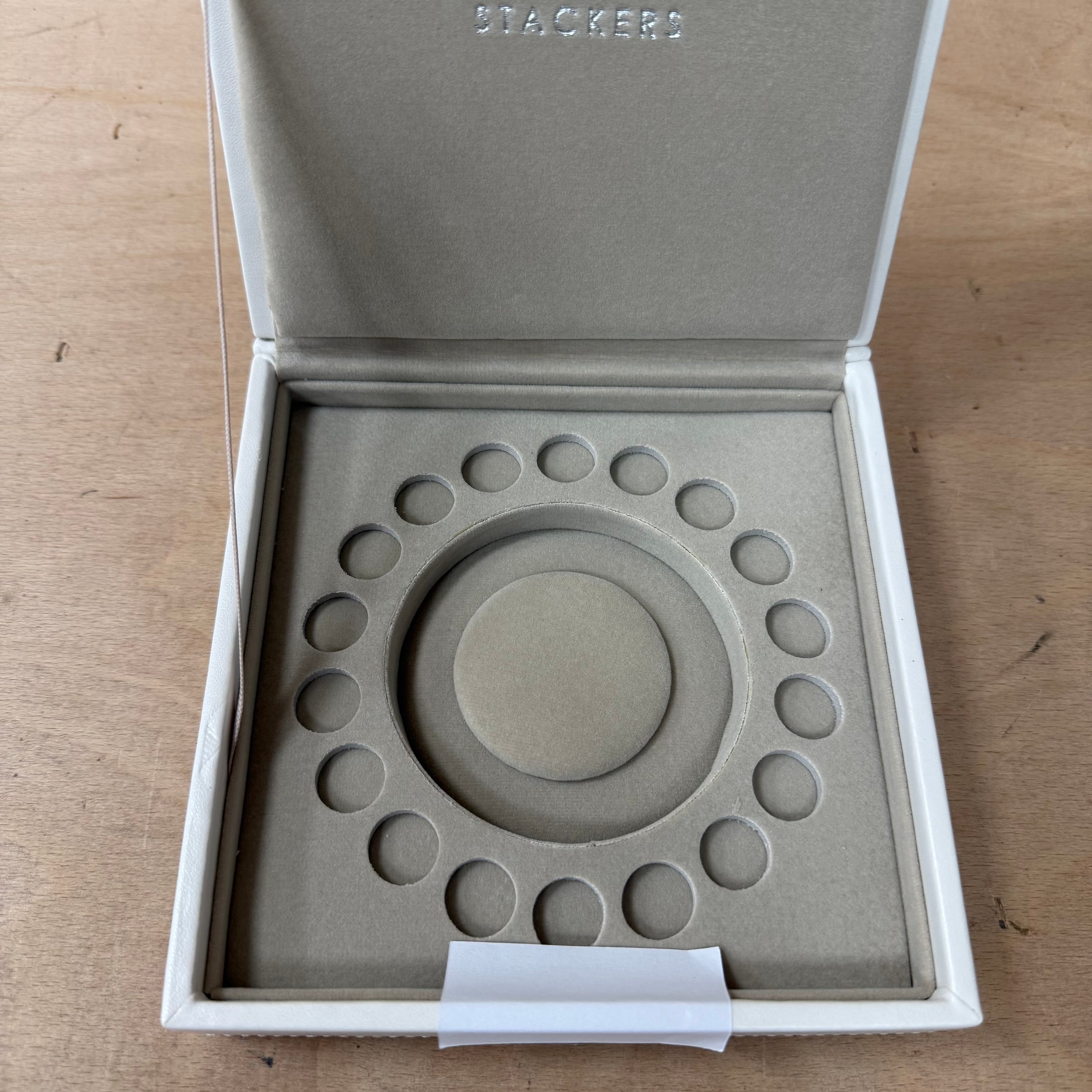 Stackers white leather charm bracelet travel jewellery organiser Xmas gift