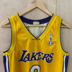 Champion vintage lakers jersey kobe bryant #8 true vintage size medium