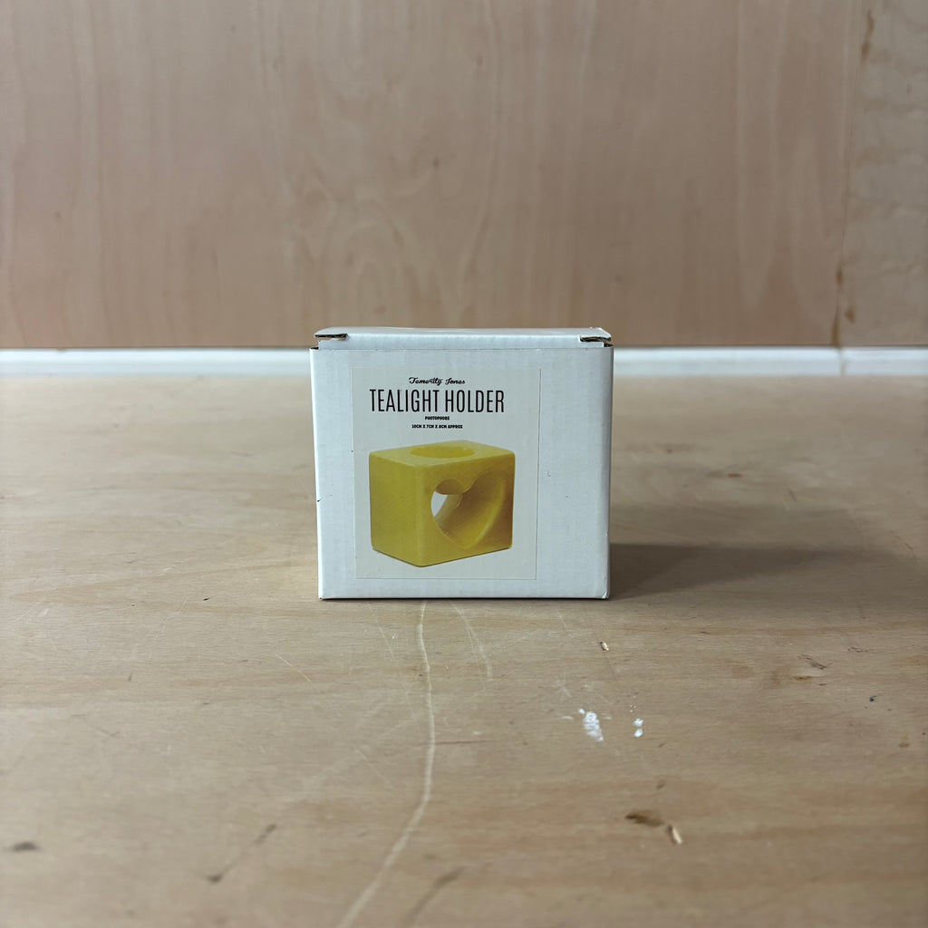 LOVE tealight holder