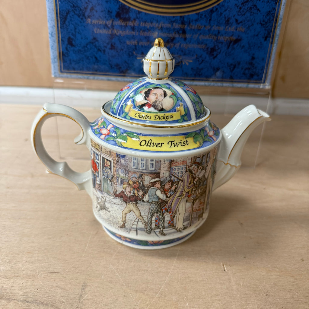 Sadler classic collection dickens teapots x2 boxed