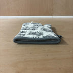 Woodland forest oven glove