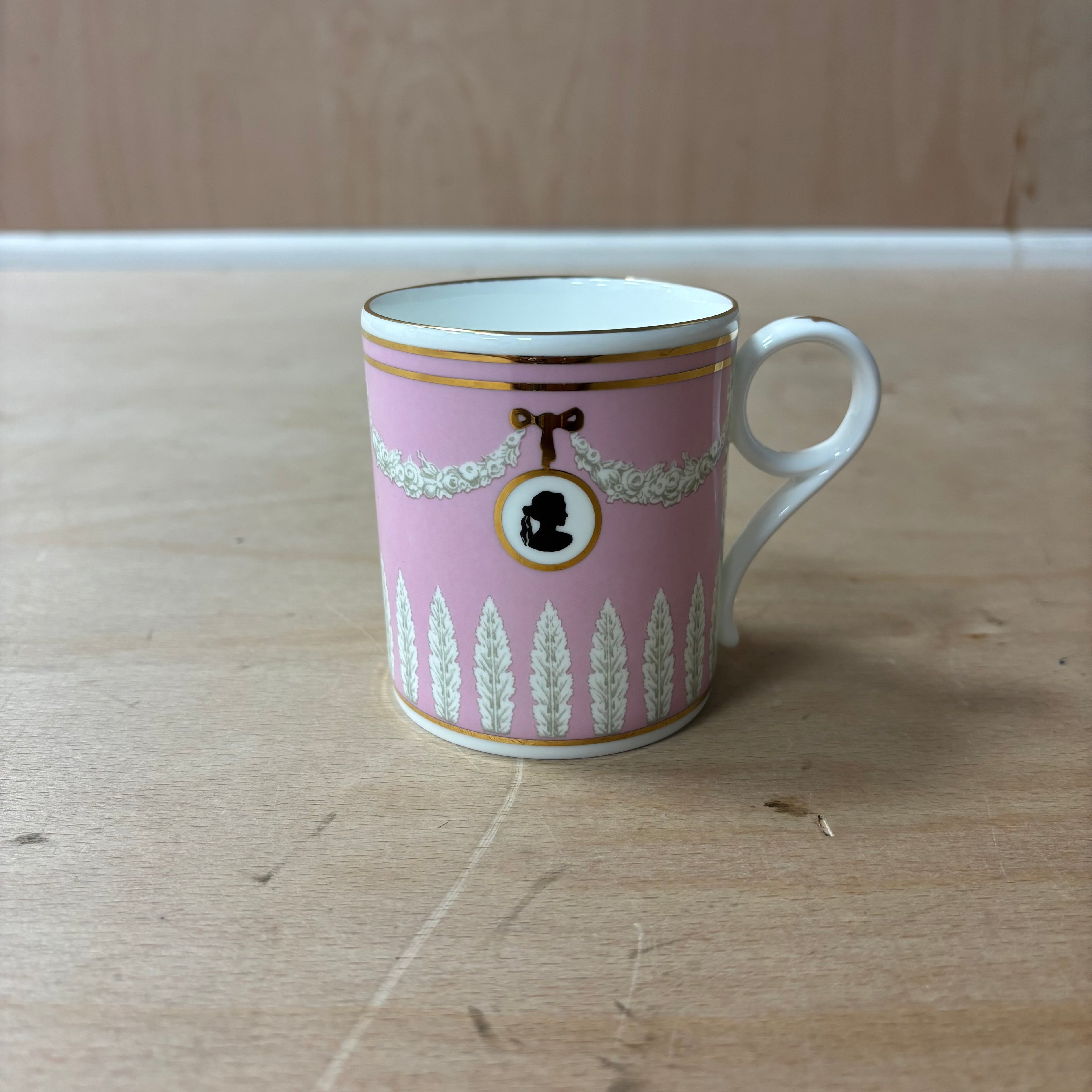Wedgwood archive collection pink cameo fine bone china mug original box