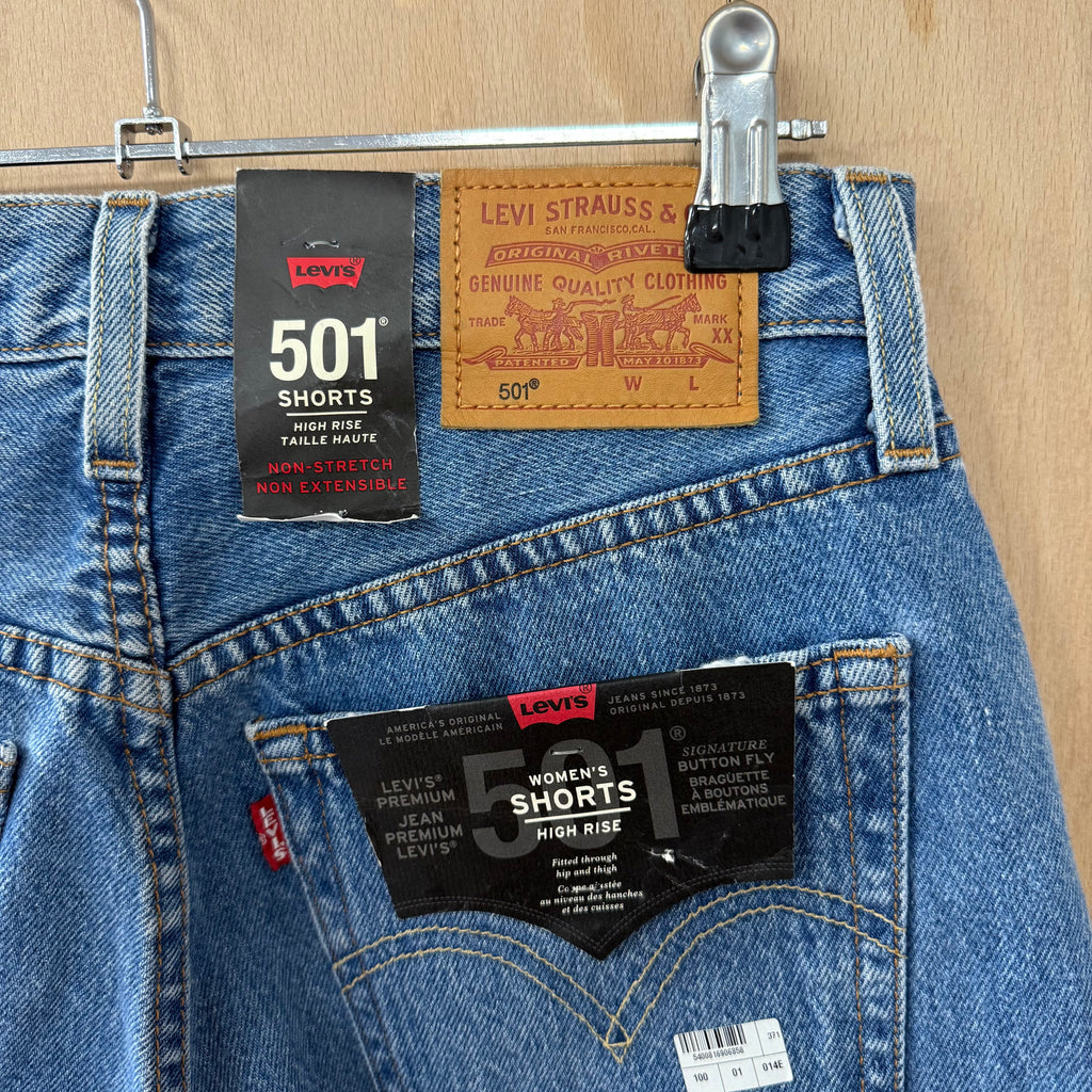 Levi's ladies denim shorts distressed new 25" waist