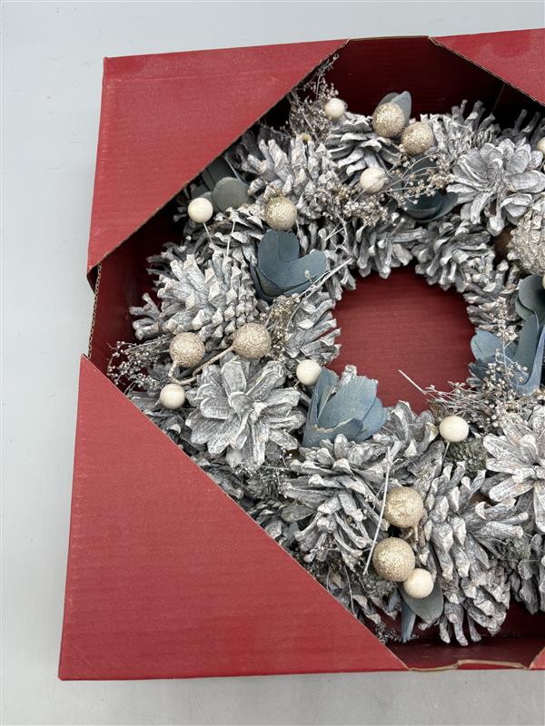 Christmas wreath boxed sage & white
