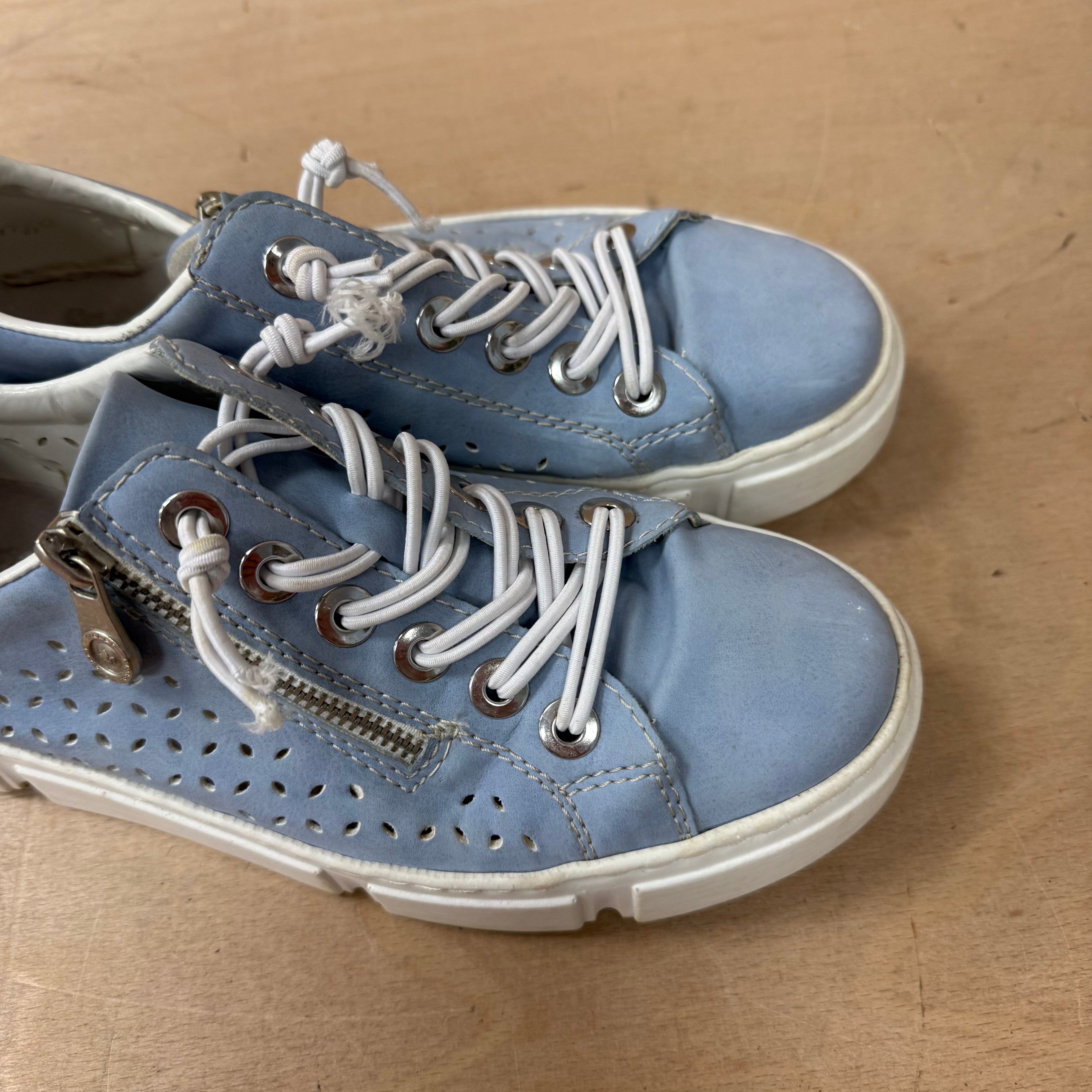 Rieker blue and white zip and lace shoes -size 4