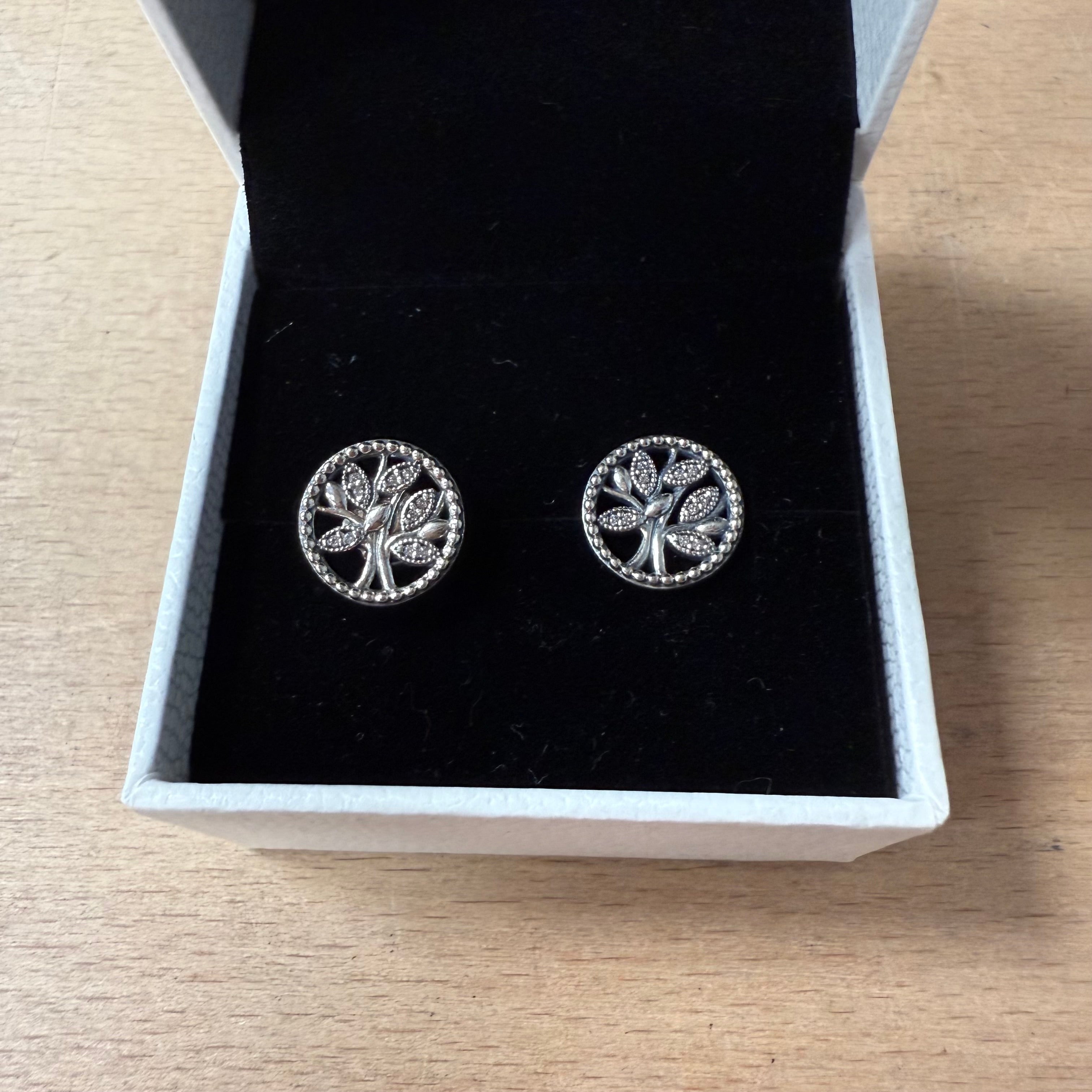 PANDORA sparkling family tree stud earrings sterling silver