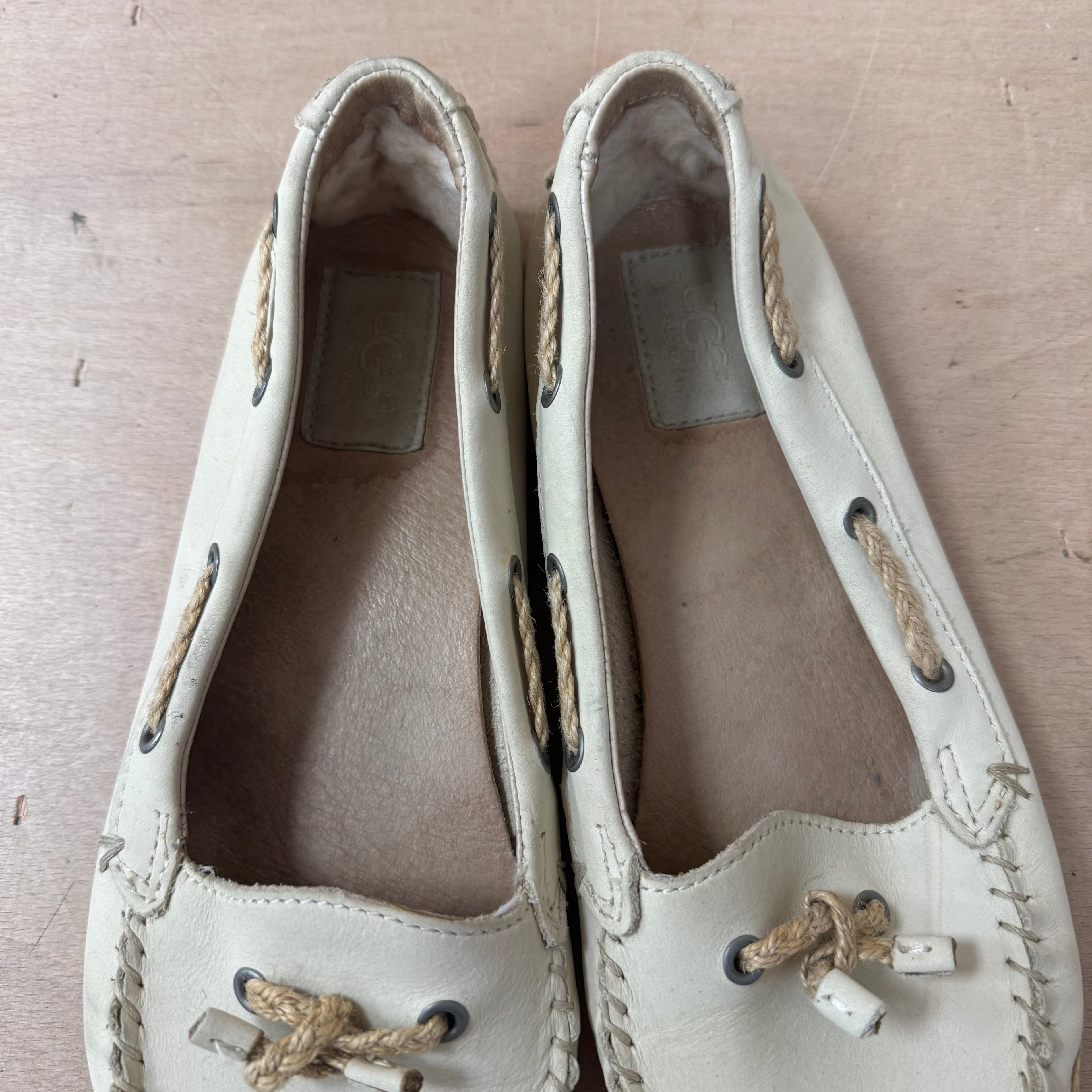 UGG beige loafer boat shoe size 7