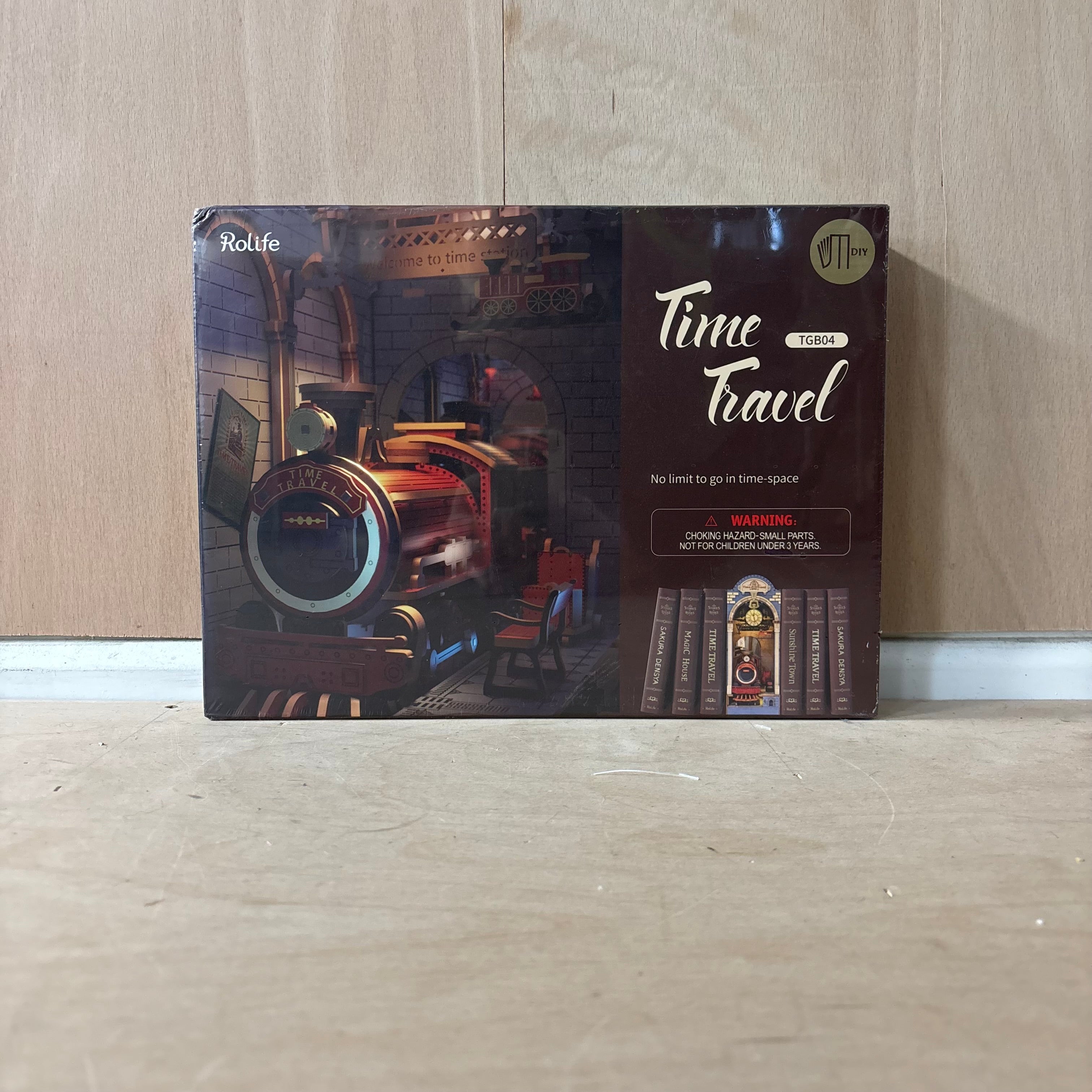 Rolife 3D creative bookends time travel