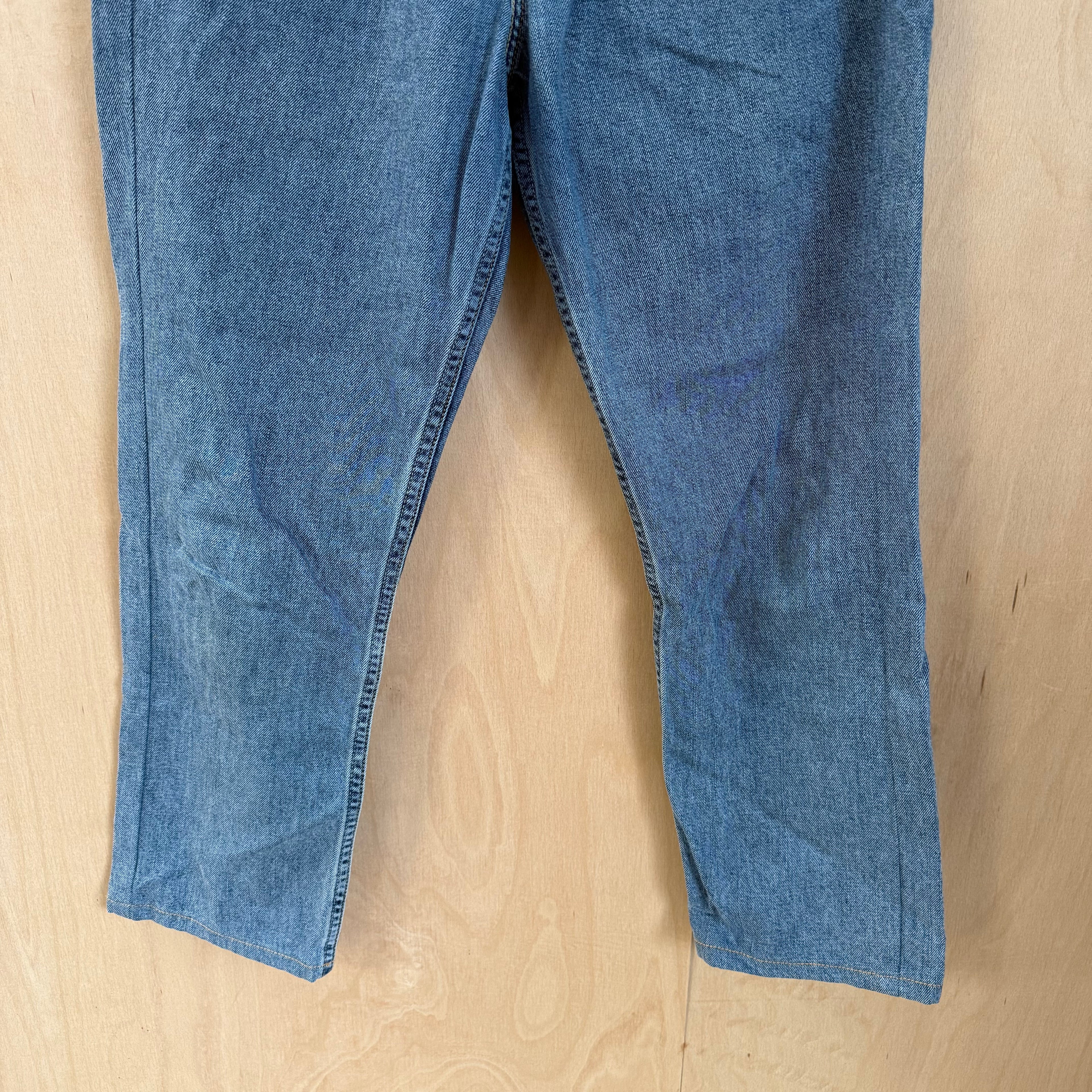 Levi 512 tapered fit denim jeans W 30 L32