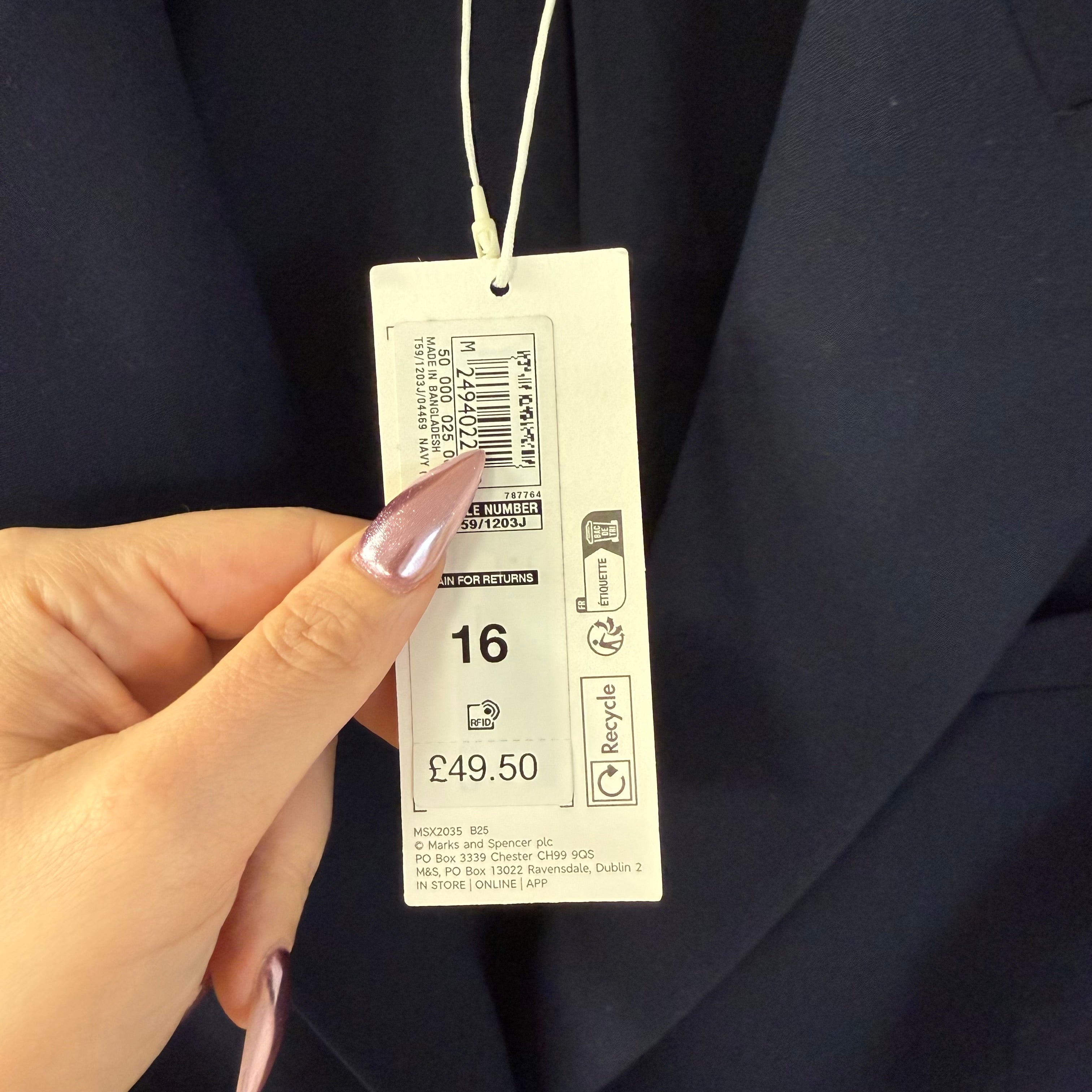 M&S navy coloured ladies blazer size 18 brand new