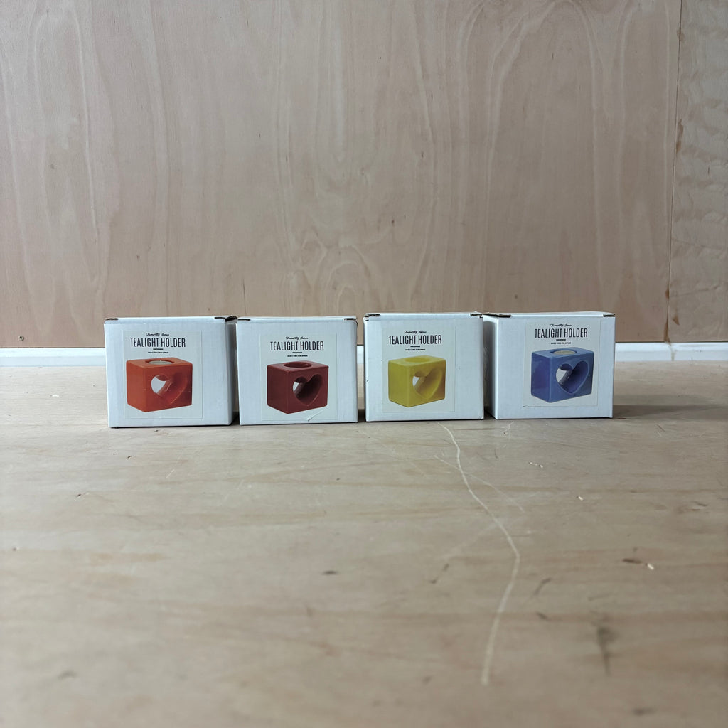 LOVE tealight holder