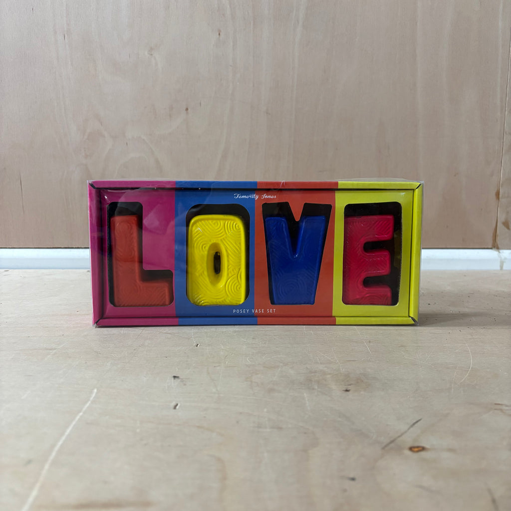 LOVE posey vase set
