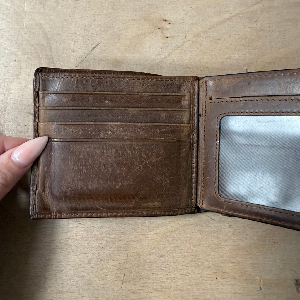 Fossil men's brown leather wallet
