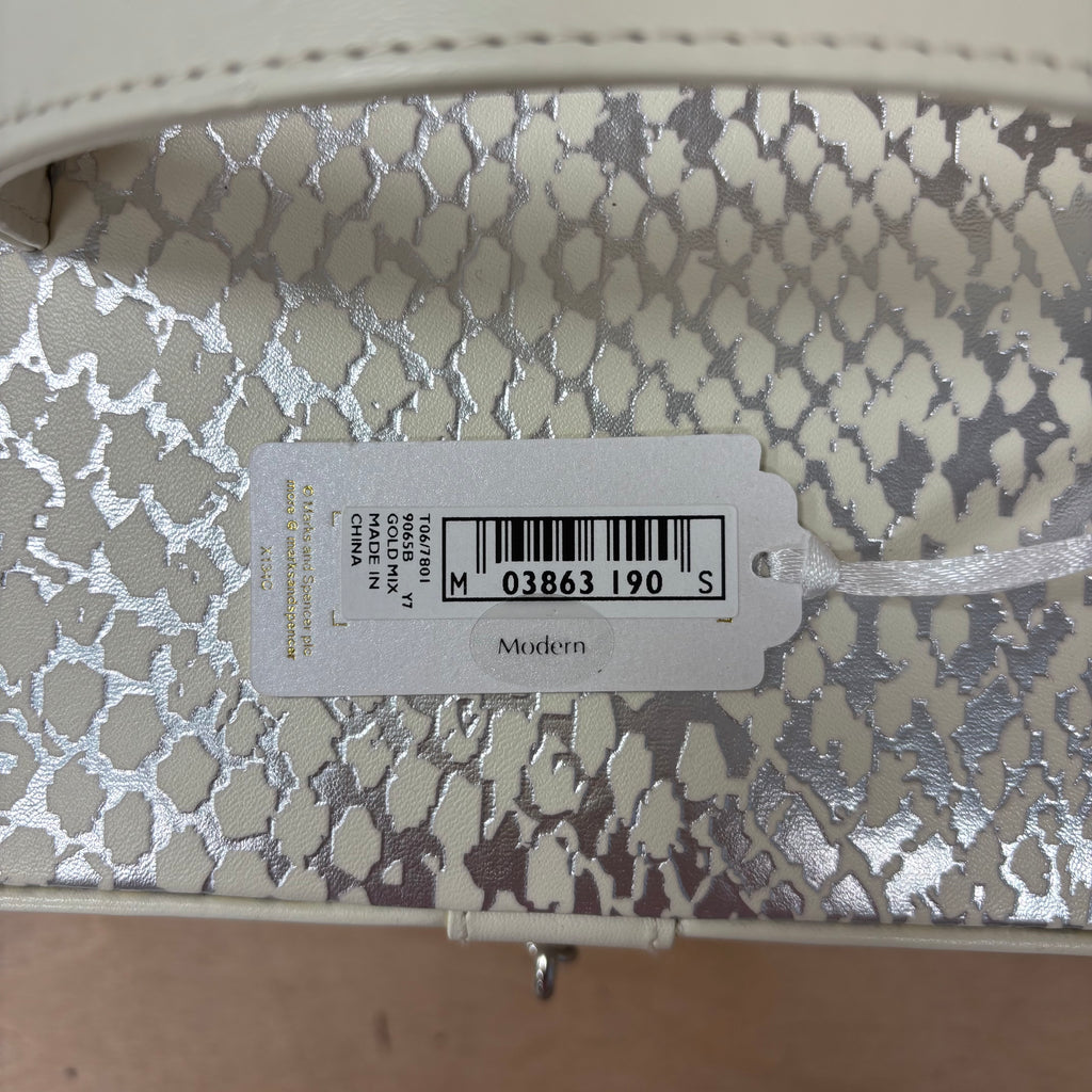 Marks & spencer with love range cream patterned top jewellery box new