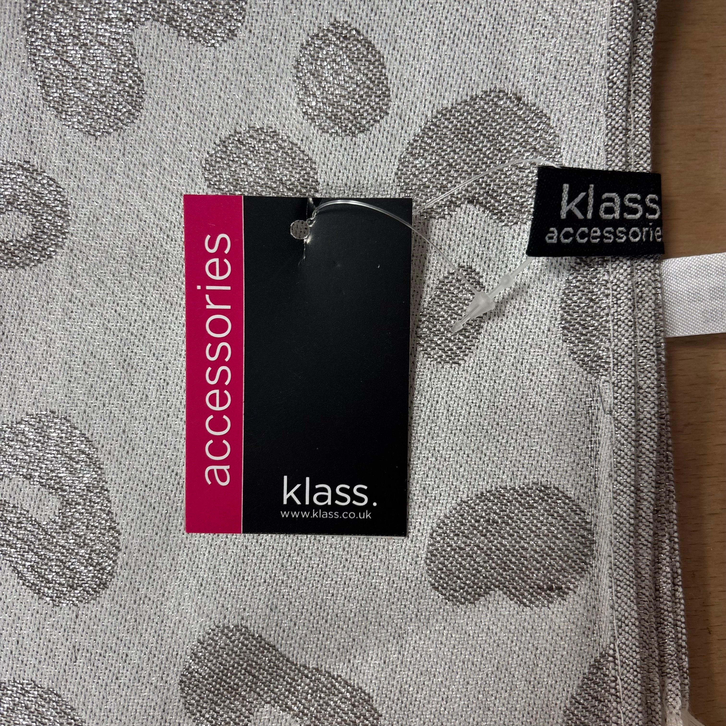 Klass silver patterned scarf
