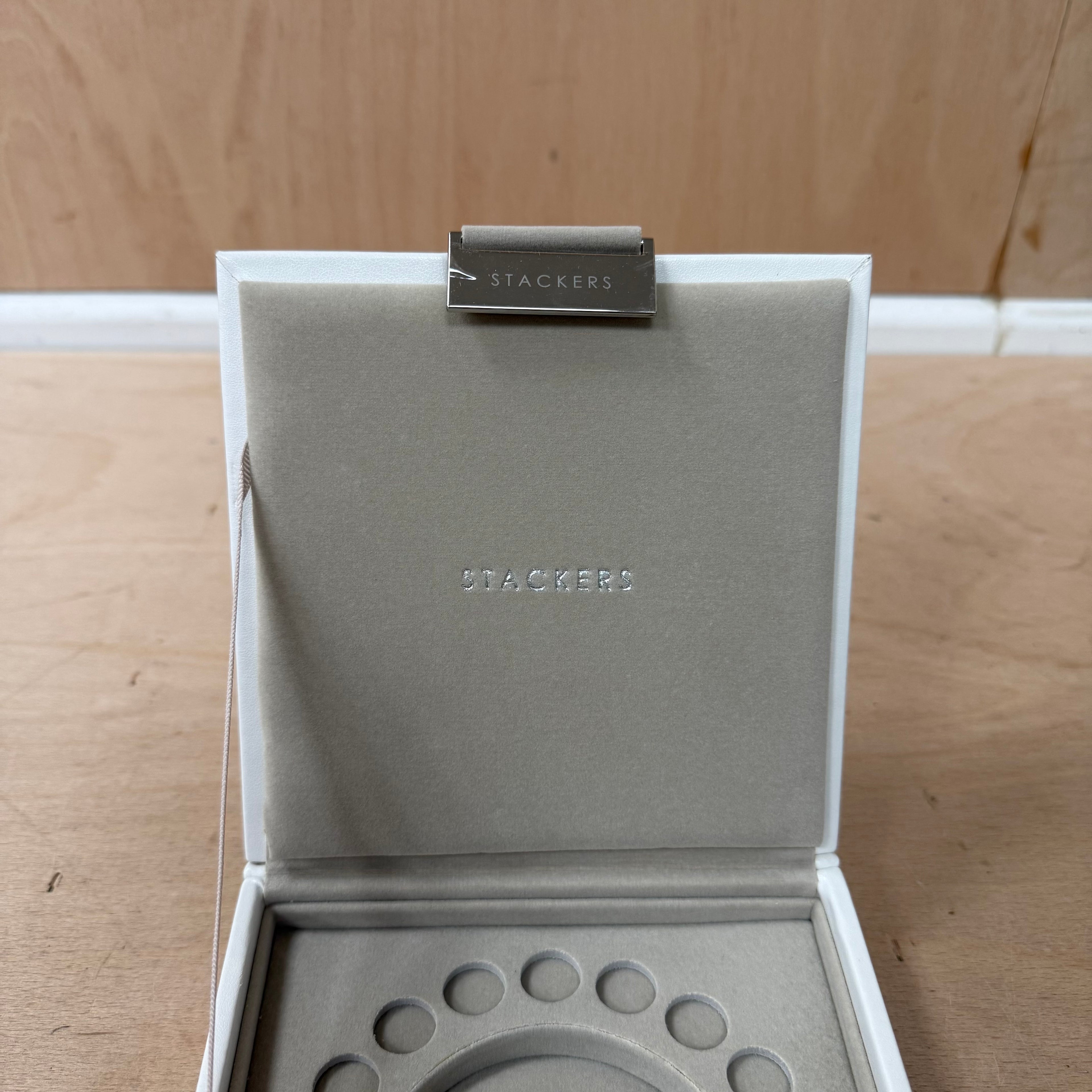 Stackers white leather charm bracelet travel jewellery organiser Xmas gift