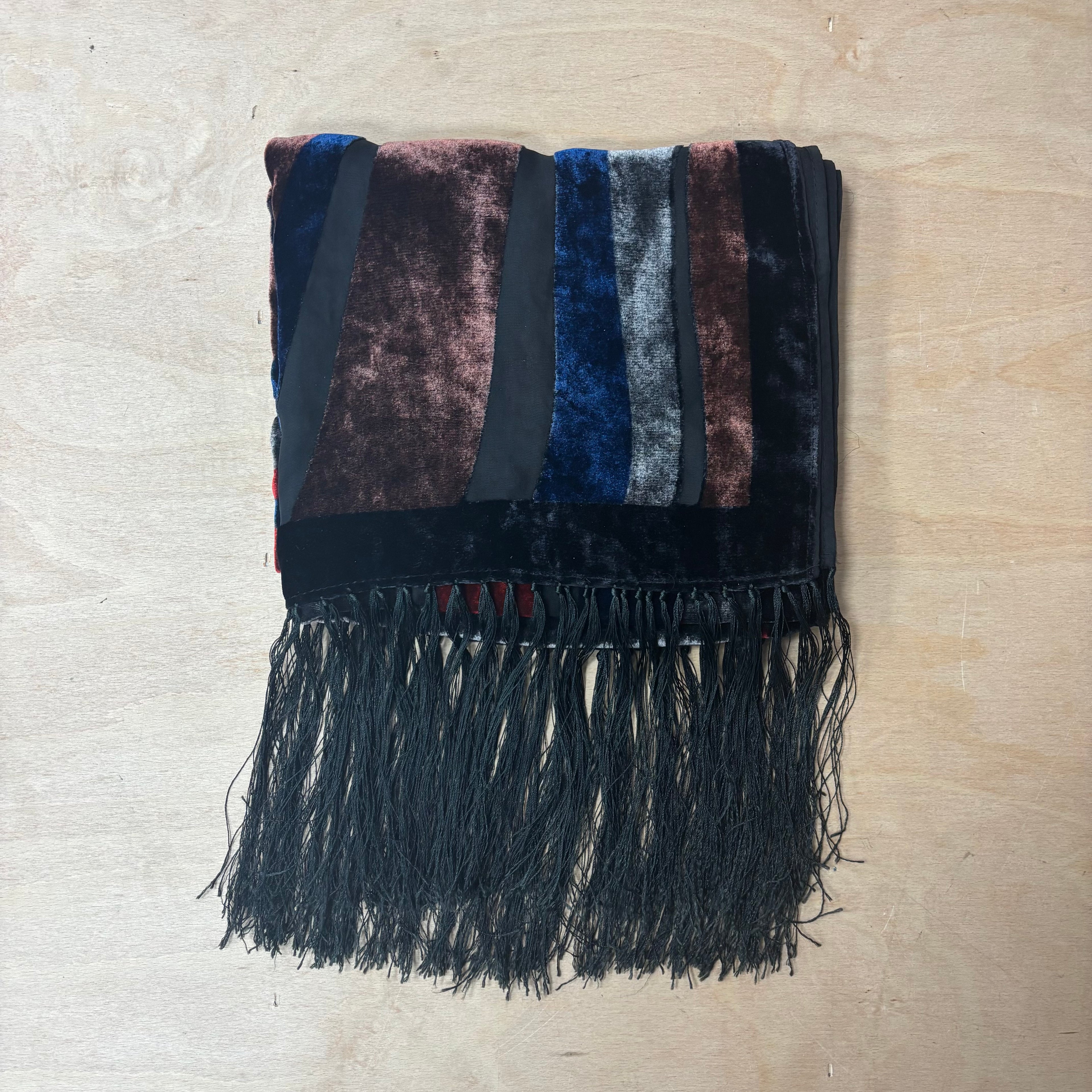 Vintage unbranded sheer patterned tassel scarf
