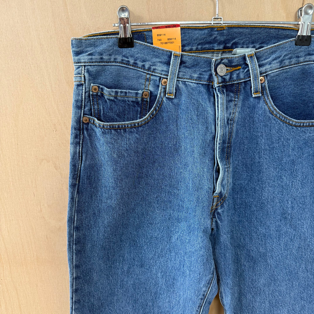 Levi's vintage preshrunk jeans brand new 32" waist 32" leg