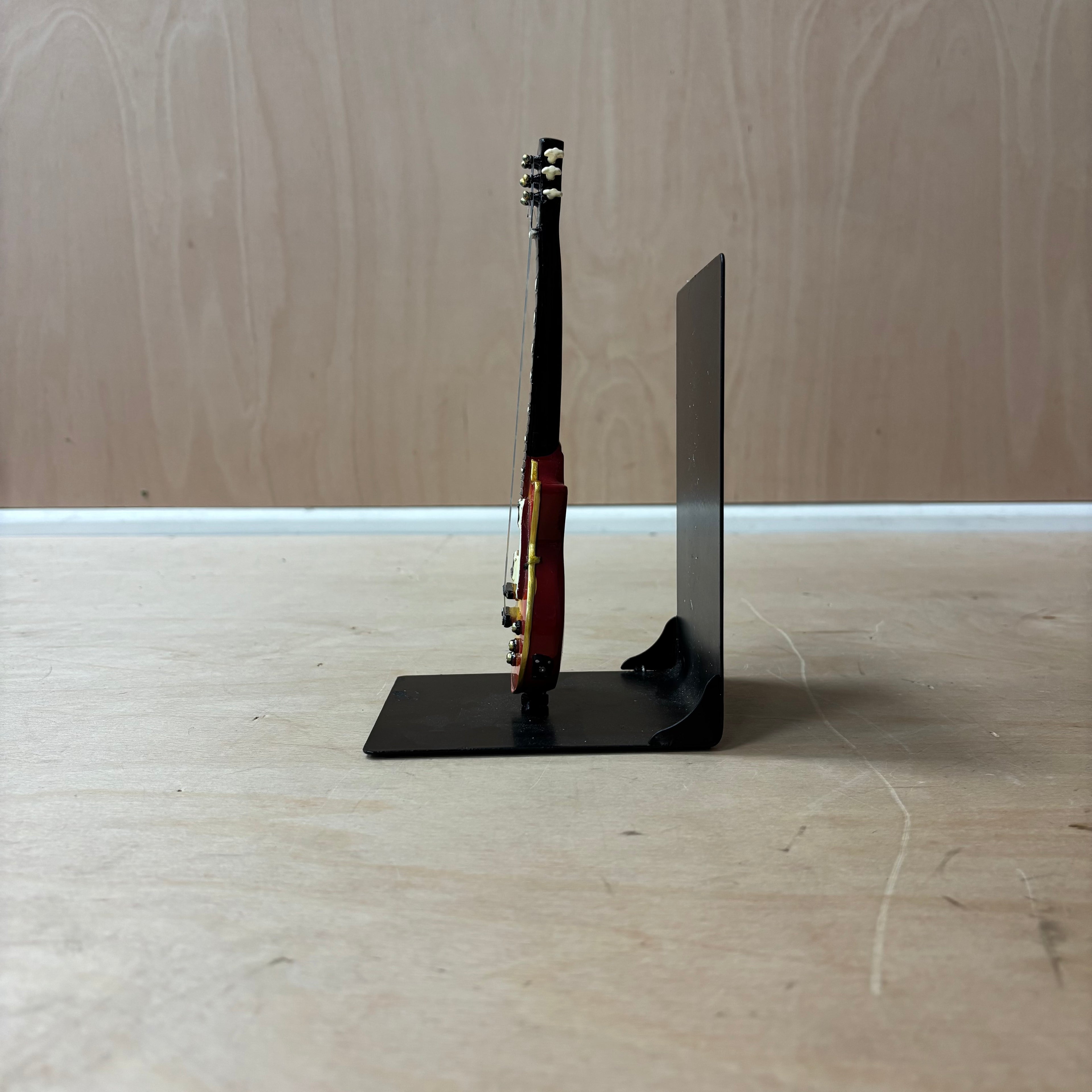 Hot house designs guitar bookends