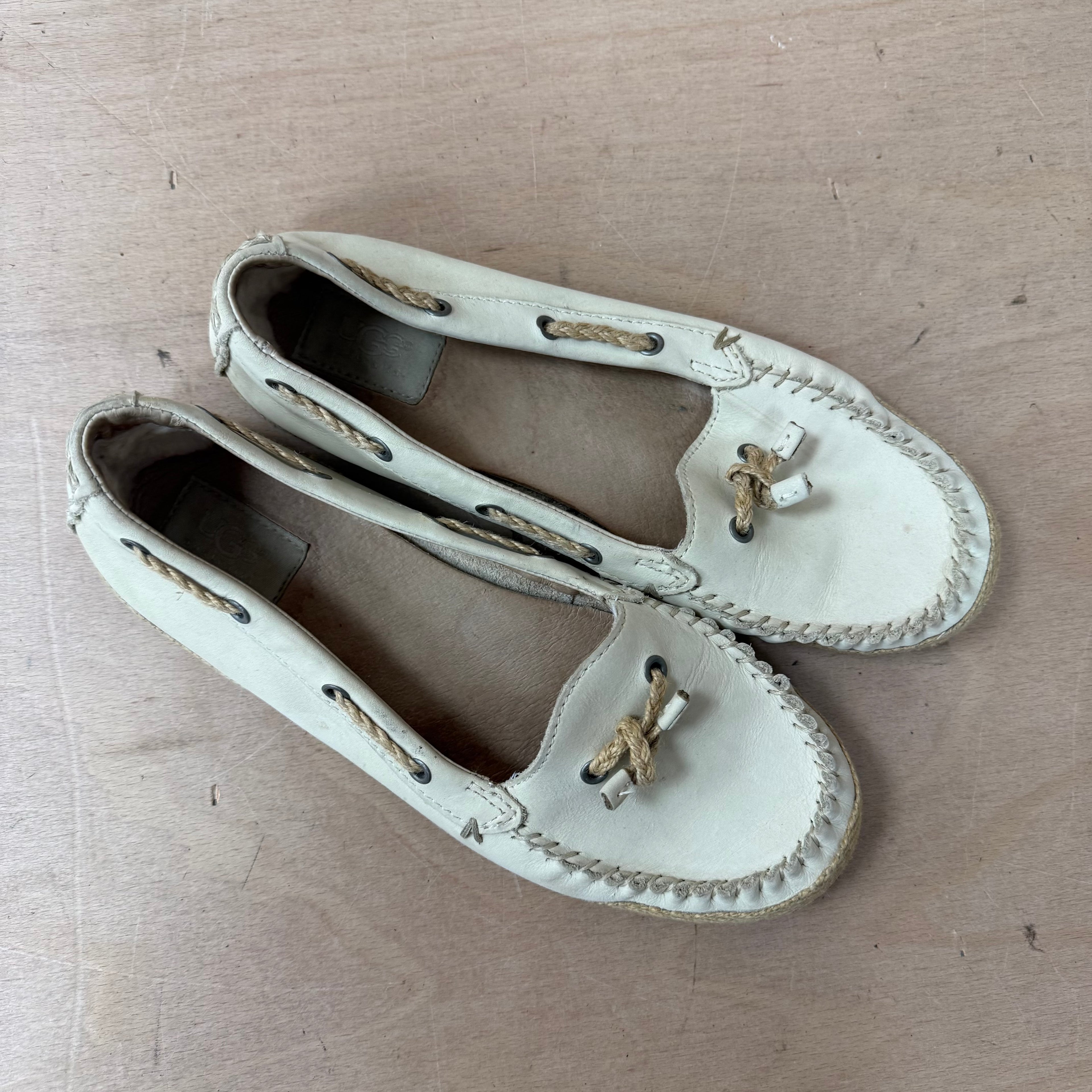 UGG beige loafer boat shoe size 7