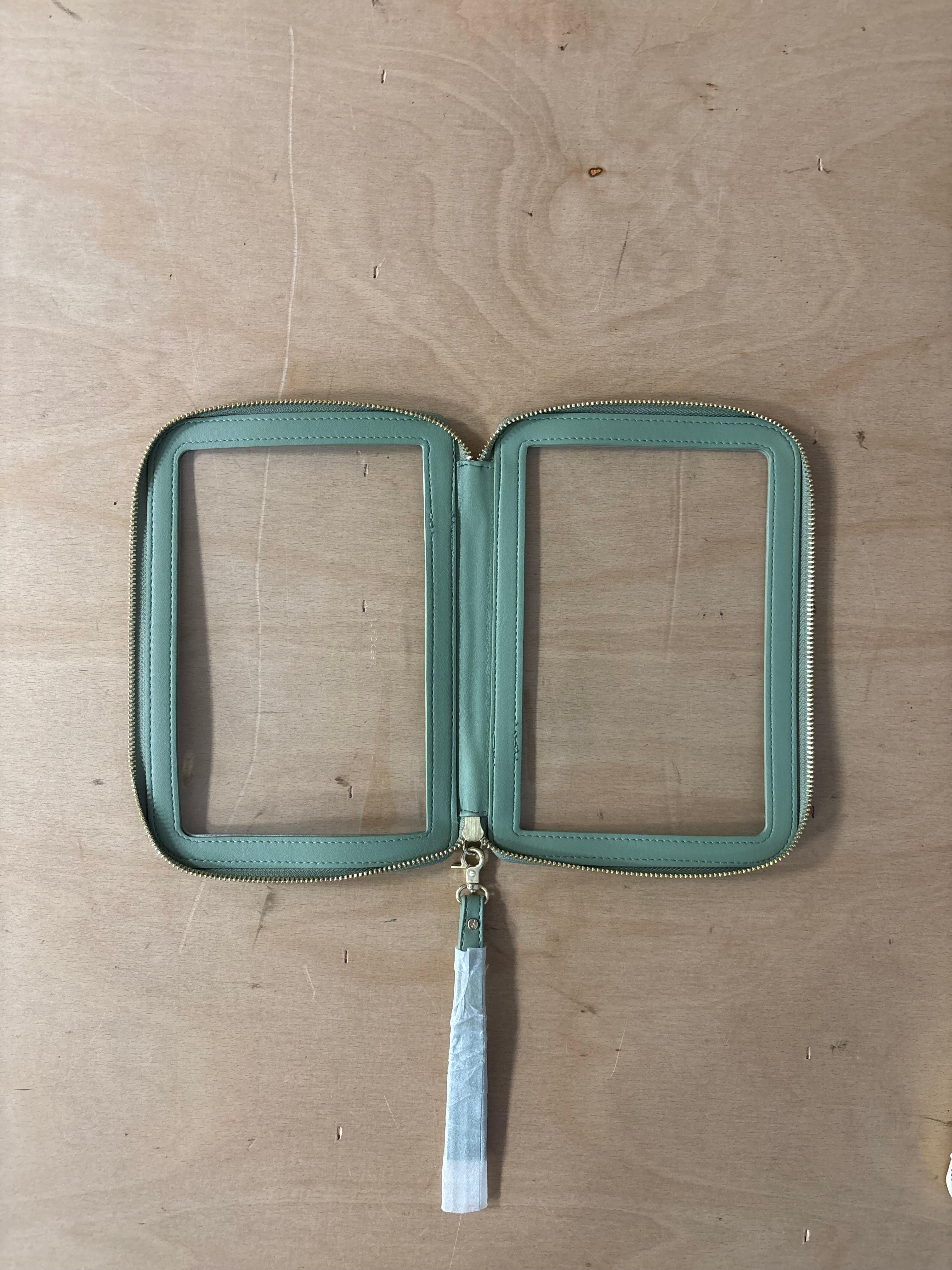 Stackers green and cream clear pouch set