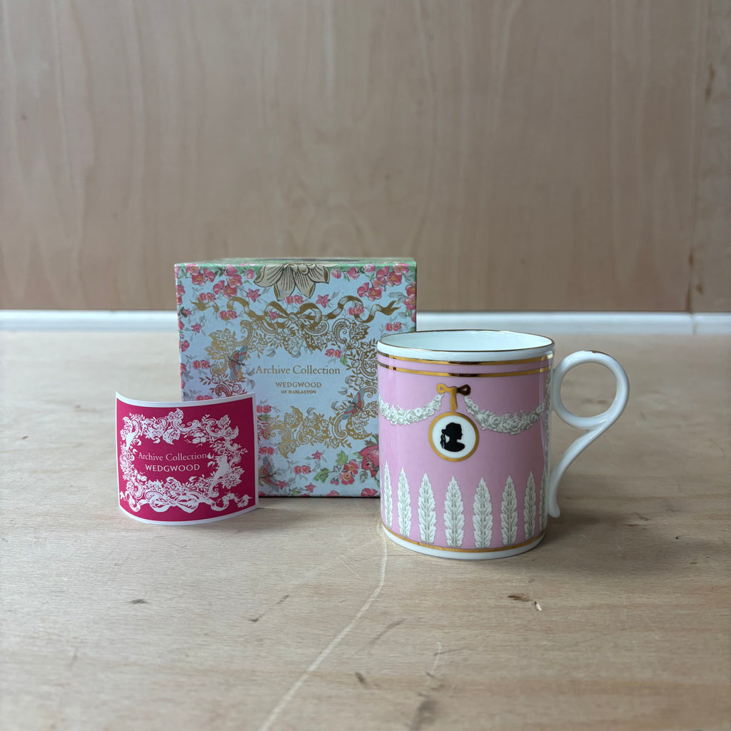 Wedgwood archive collection pink cameo fine bone china mug original box
