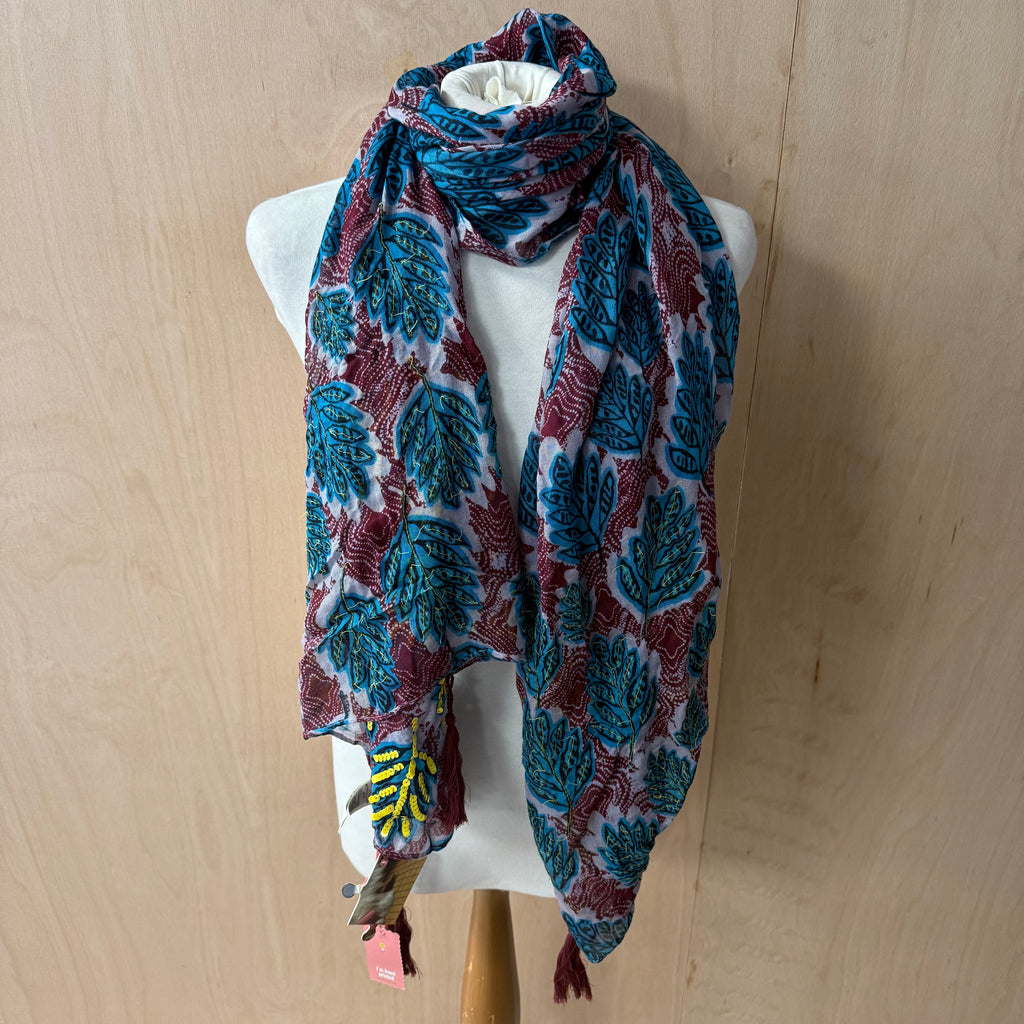 White stuff brand new dancing leaves scarf