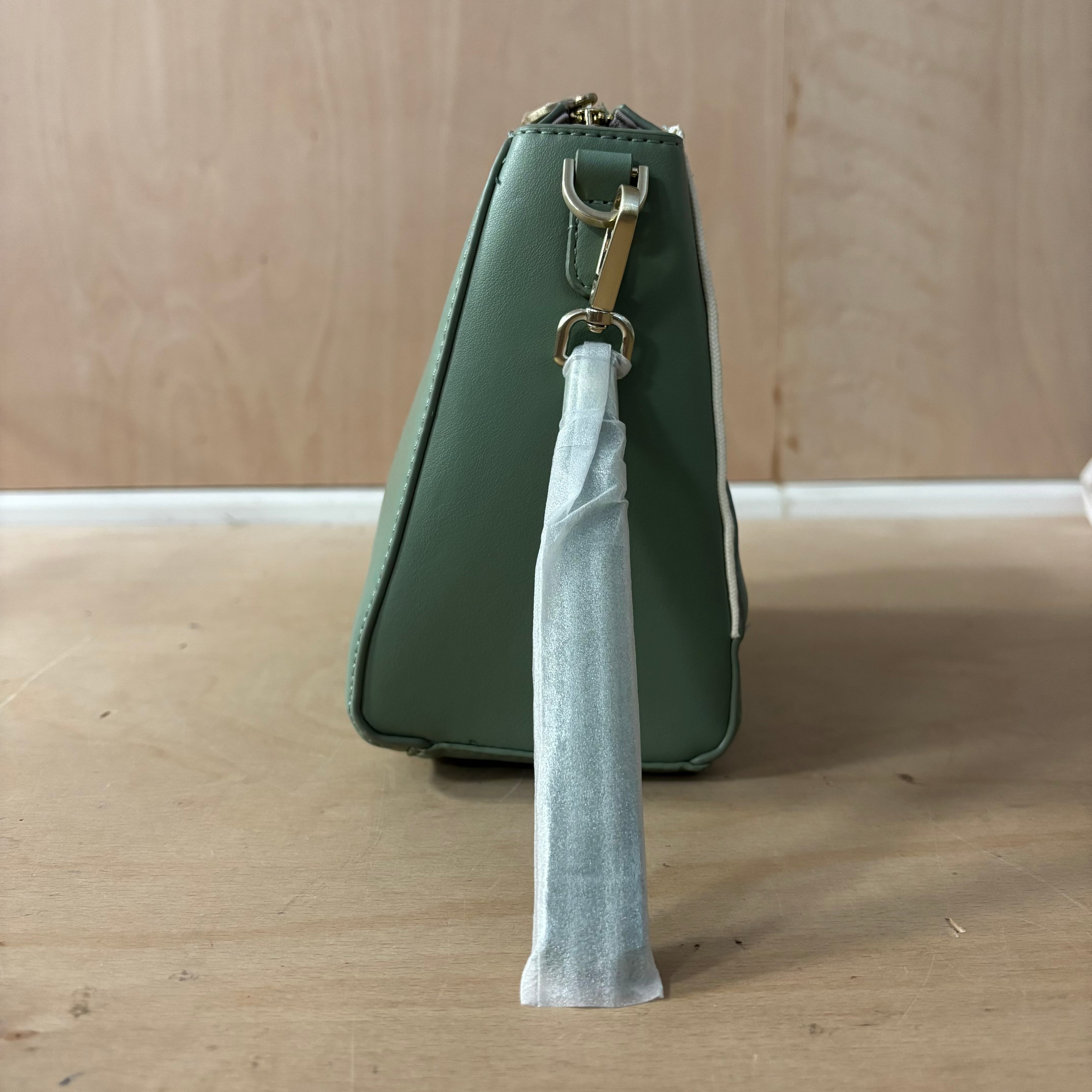 Stackers wave wash bag in wave green