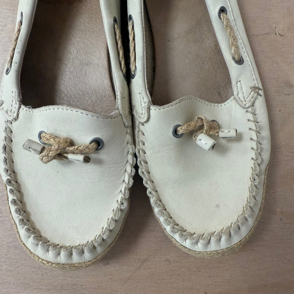 UGG beige loafer boat shoe size 7