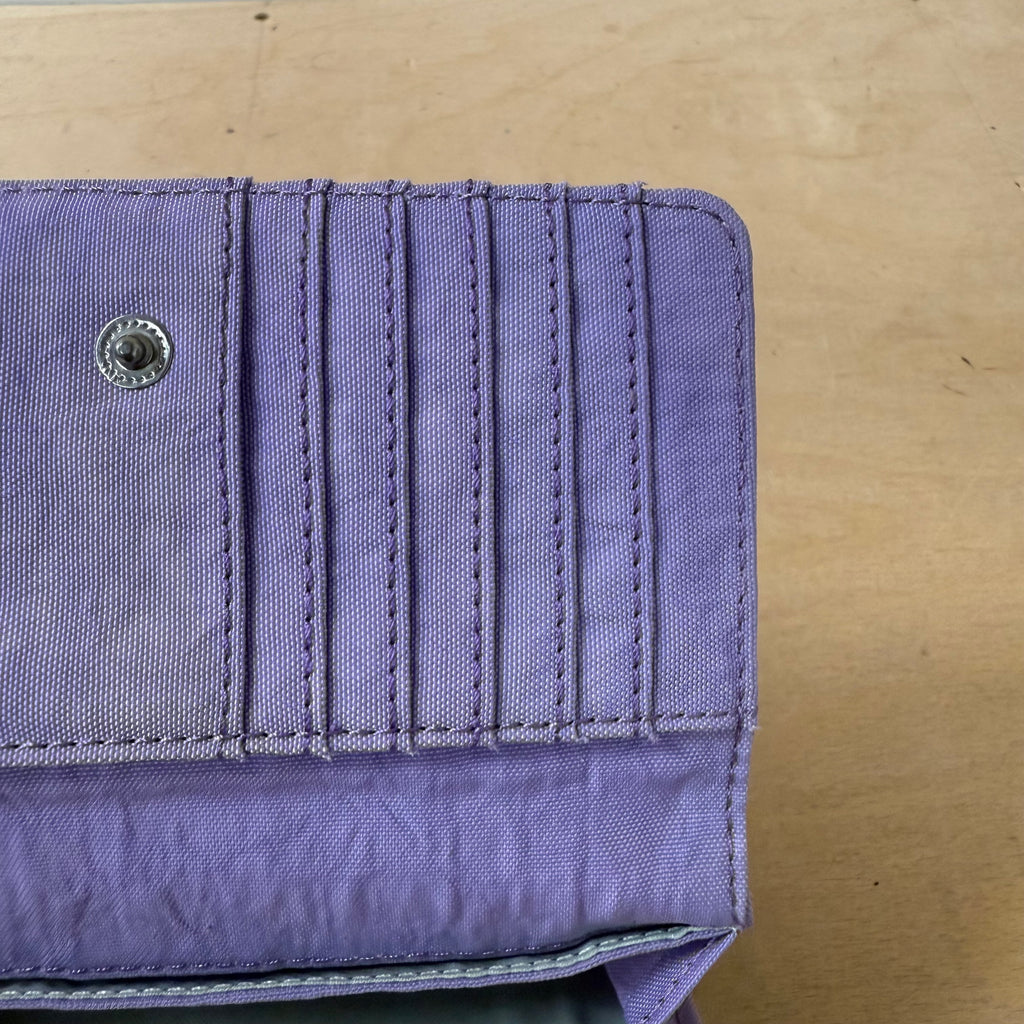 Kipling lilac purse with popper closure