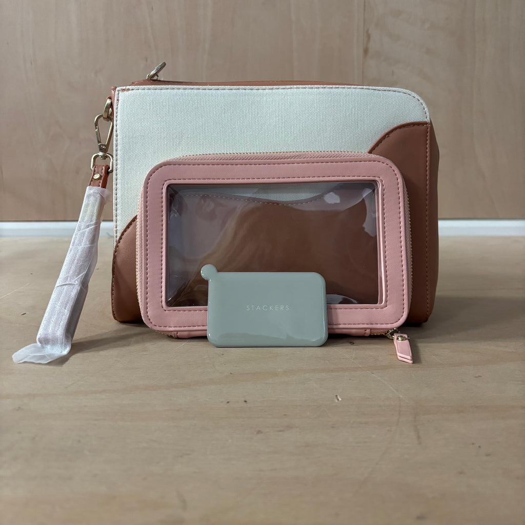 Stackers wave wash bag in wave desert