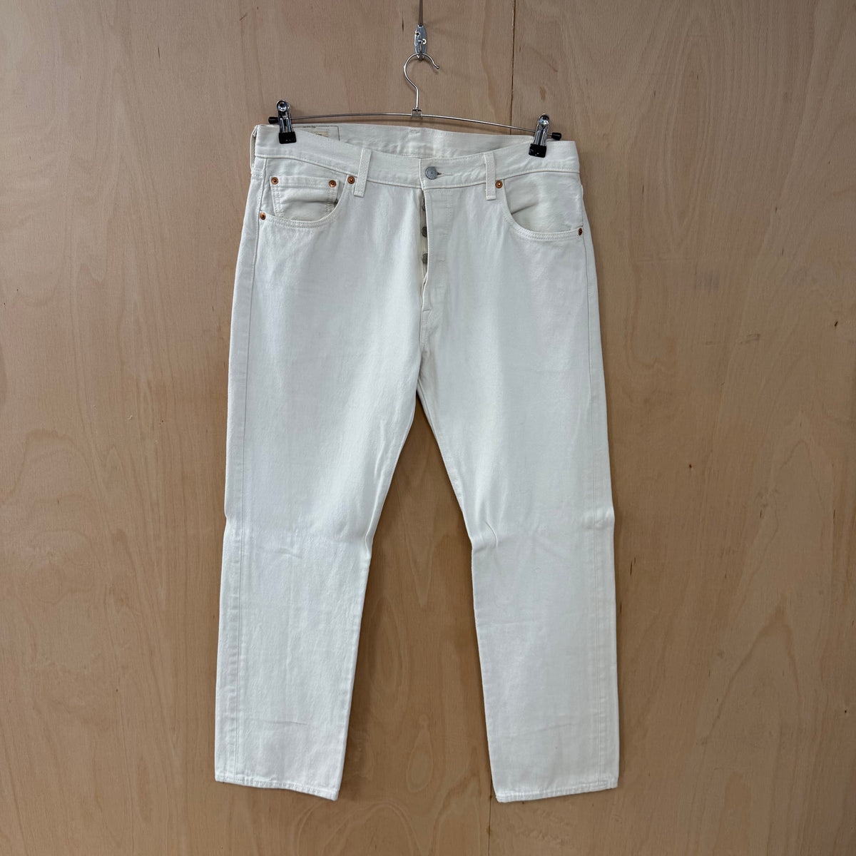 Levi's 501 jeans 5 button white denim